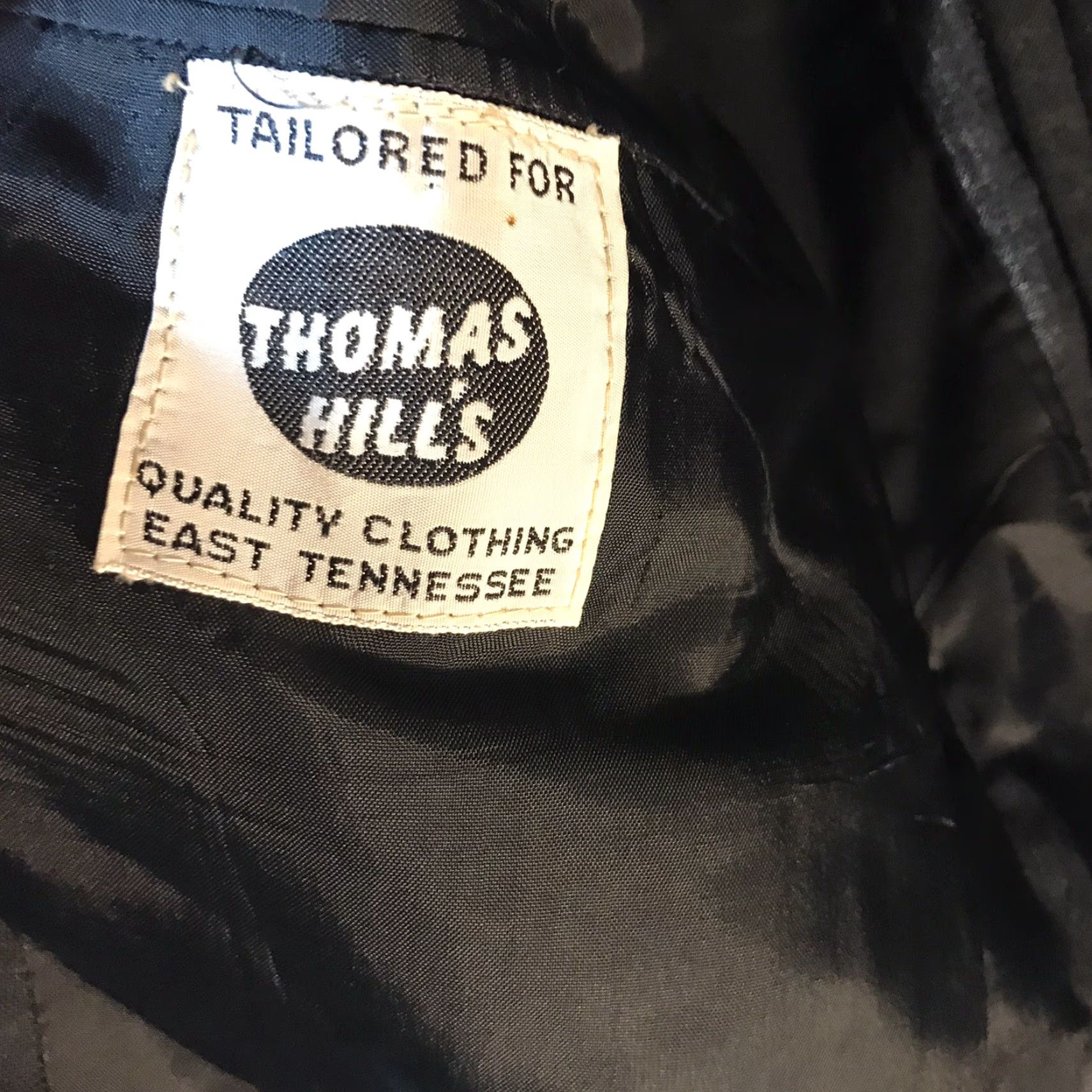 Vintage VINTAGE Thomas & Thomas Black Pinstripe Suit Jacket 40 Regular Single-Breasted Double-Vented Mens Size 40R - 5 Thumbnail