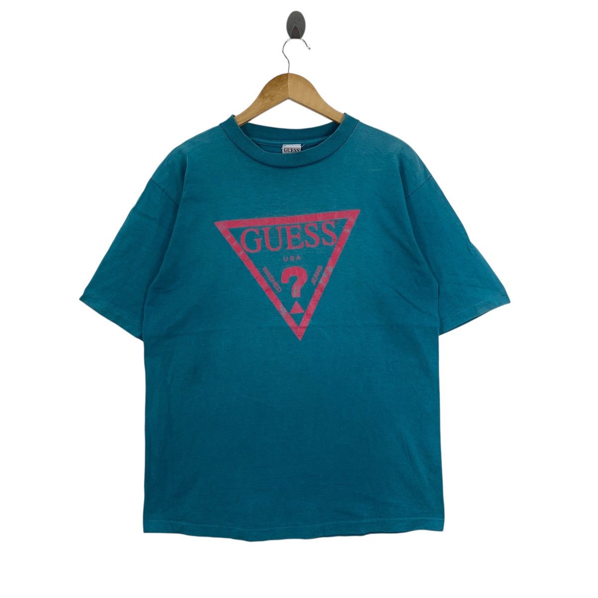 Guess Vintage 90s GUESS GEORGES MARCIANO Usa Short Sleeve Tshirt Size US L / EU 52-54 / 3 - 1 Thumbnail