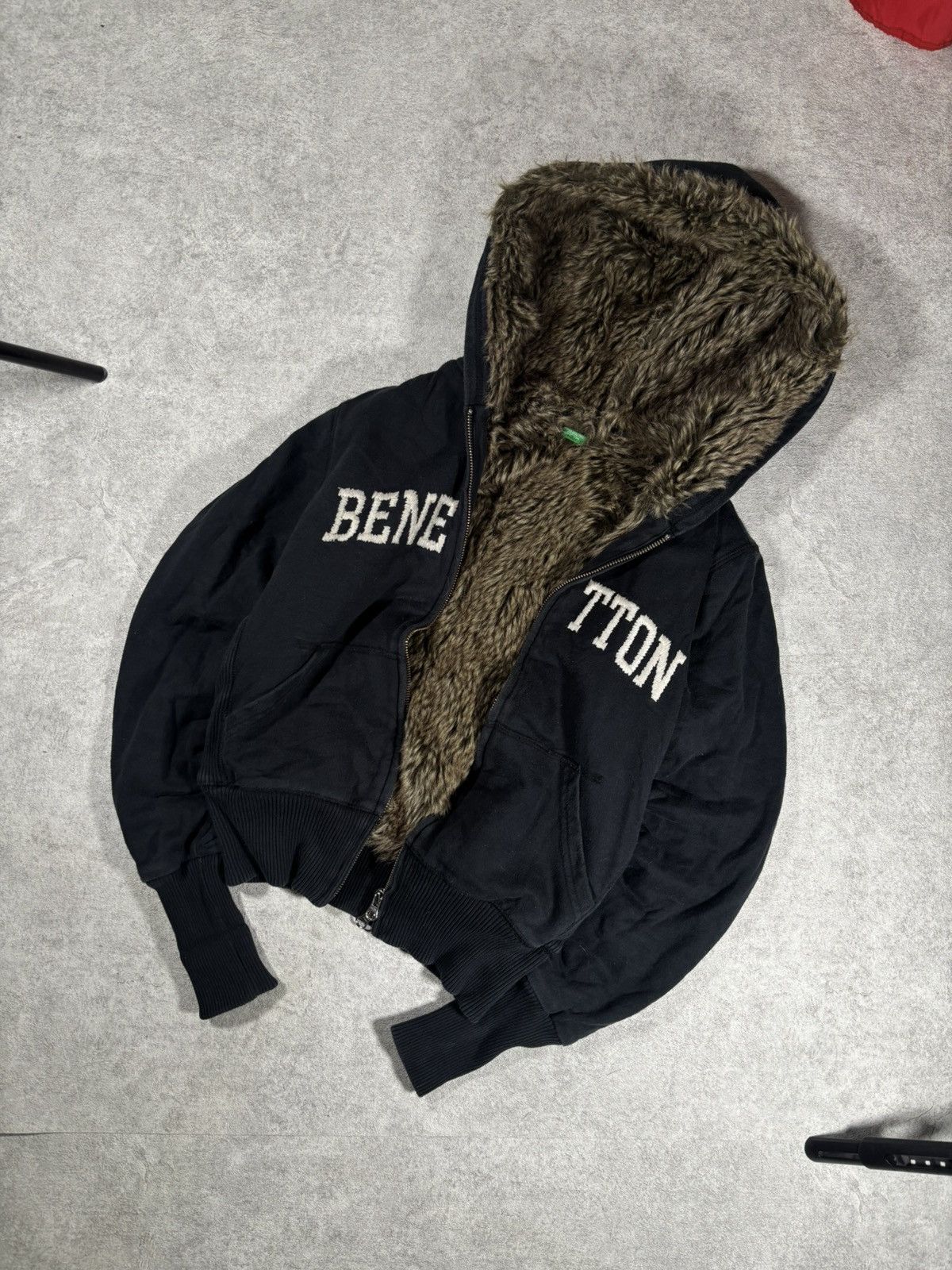 Vintage Benetton Heavy Fur Hoodie IfSixWasNine L.G.B. Aesthetic core Size US S / EU 44-46 / 1 - 1 Thumbnail