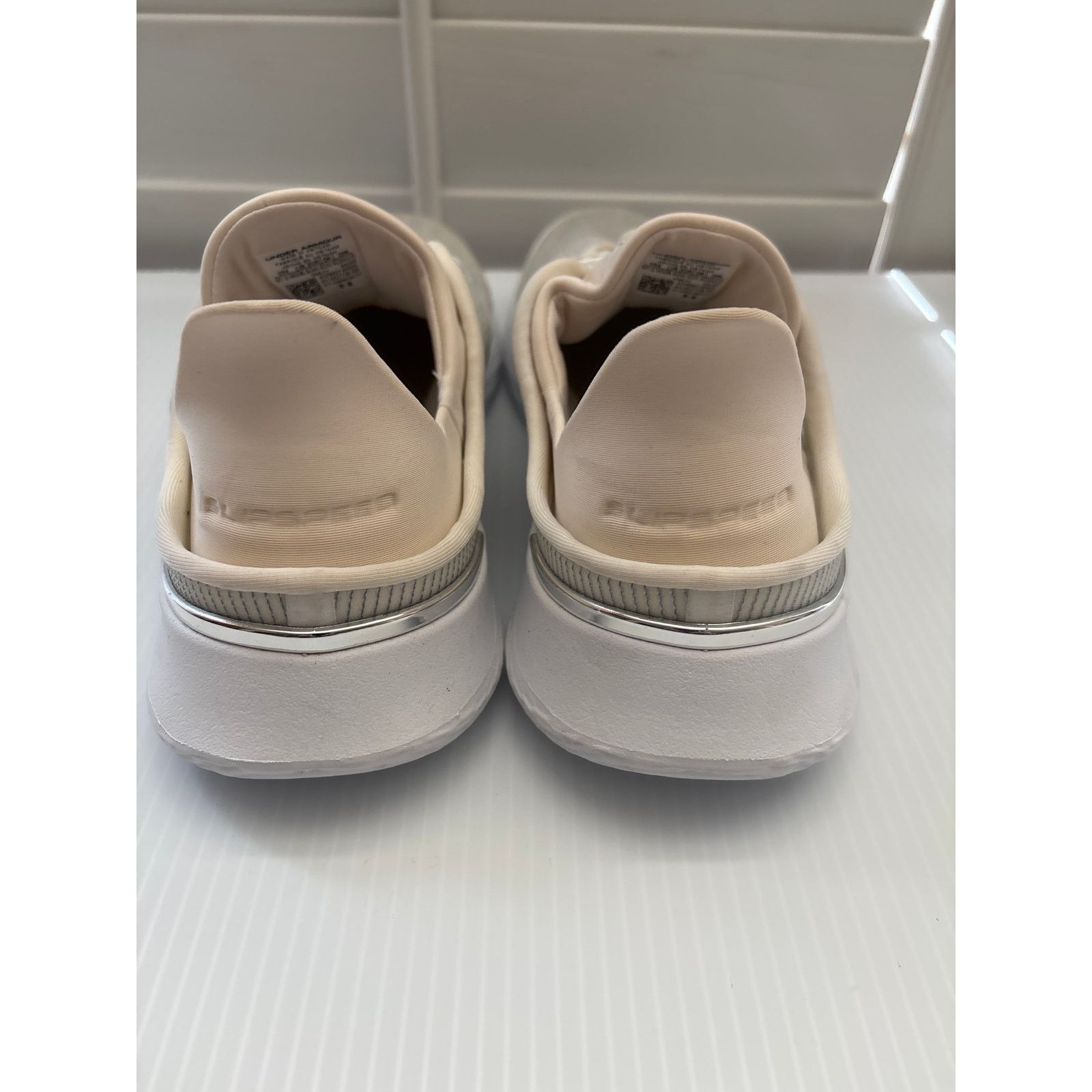 Under Armour Under Armour SlipSpeed Sneakers Women Sz 9 Mesh White No Box Size US 9 / IT 39 - 6 Thumbnail