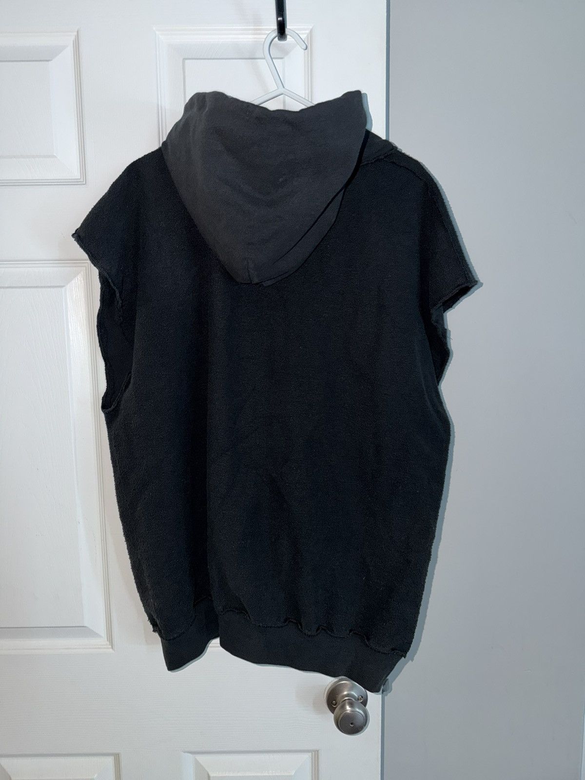 Other Black sleeveless hoodie ripped Size US XL / EU 56 / 4 - 5 Thumbnail