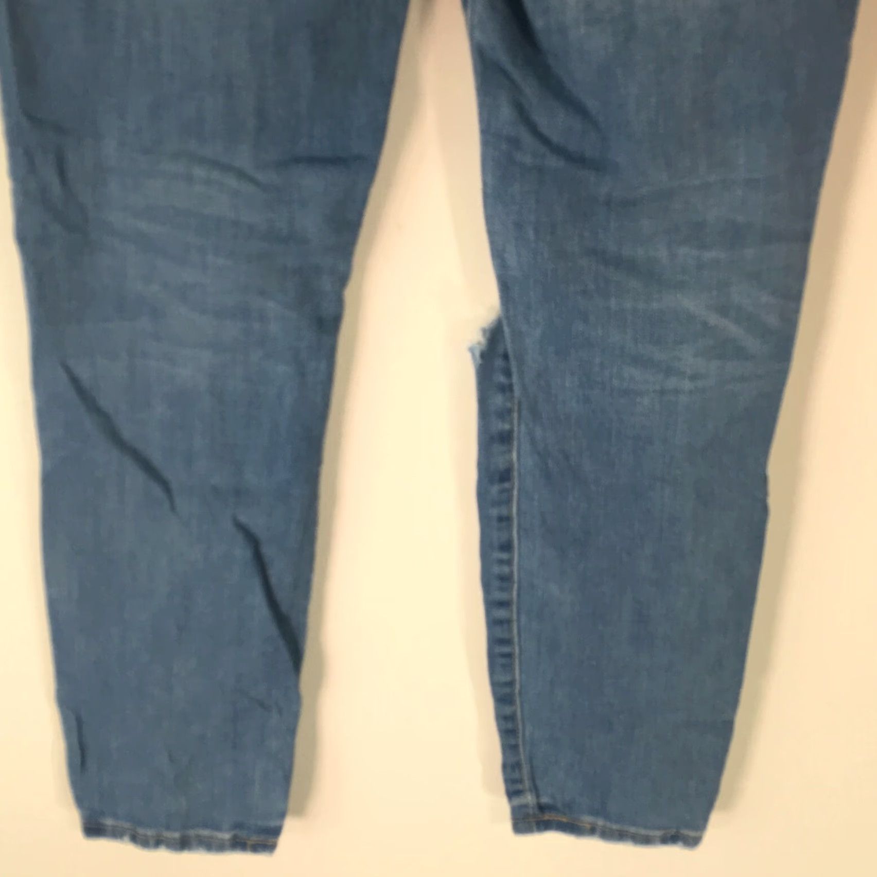 Garage Garage Jeans Skinny Distressed Blue Denim Ultra Low Rise 26x26 Juniors 1 Womens Size 25" / US 0 / IT 36 - 7 Thumbnail