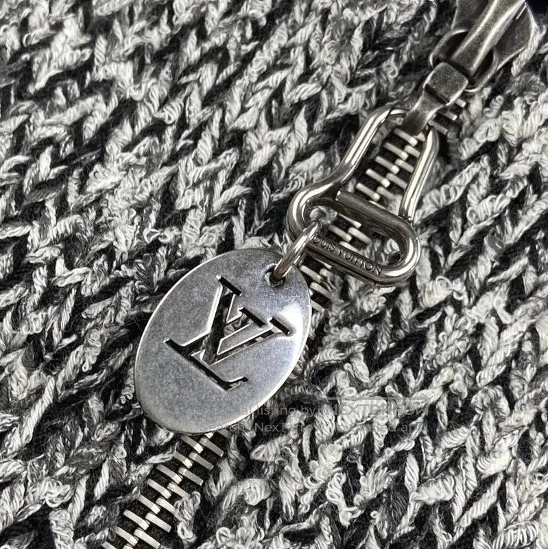 Louis Vuitton Louis Vuitton Gray Striped Cotton Midi Skirt . Size 28" / US 6 / IT 42 - 4 Thumbnail