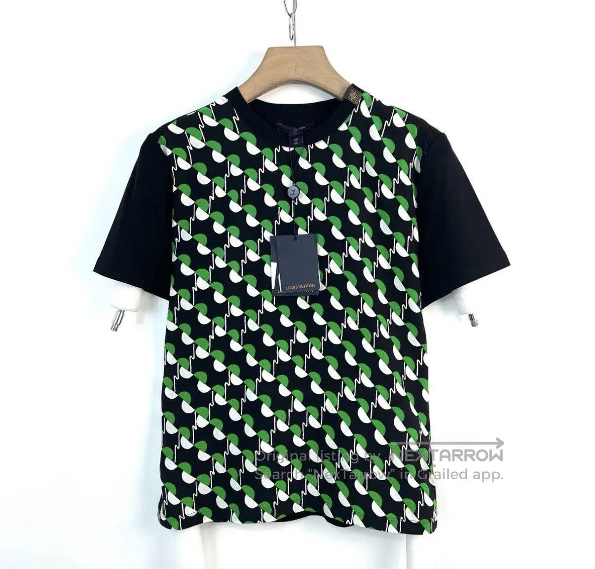Louis Vuitton Black Short-Sleeve Patterned T-Shirt. Size US S / EU 44-46 / 1 - 1 Thumbnail