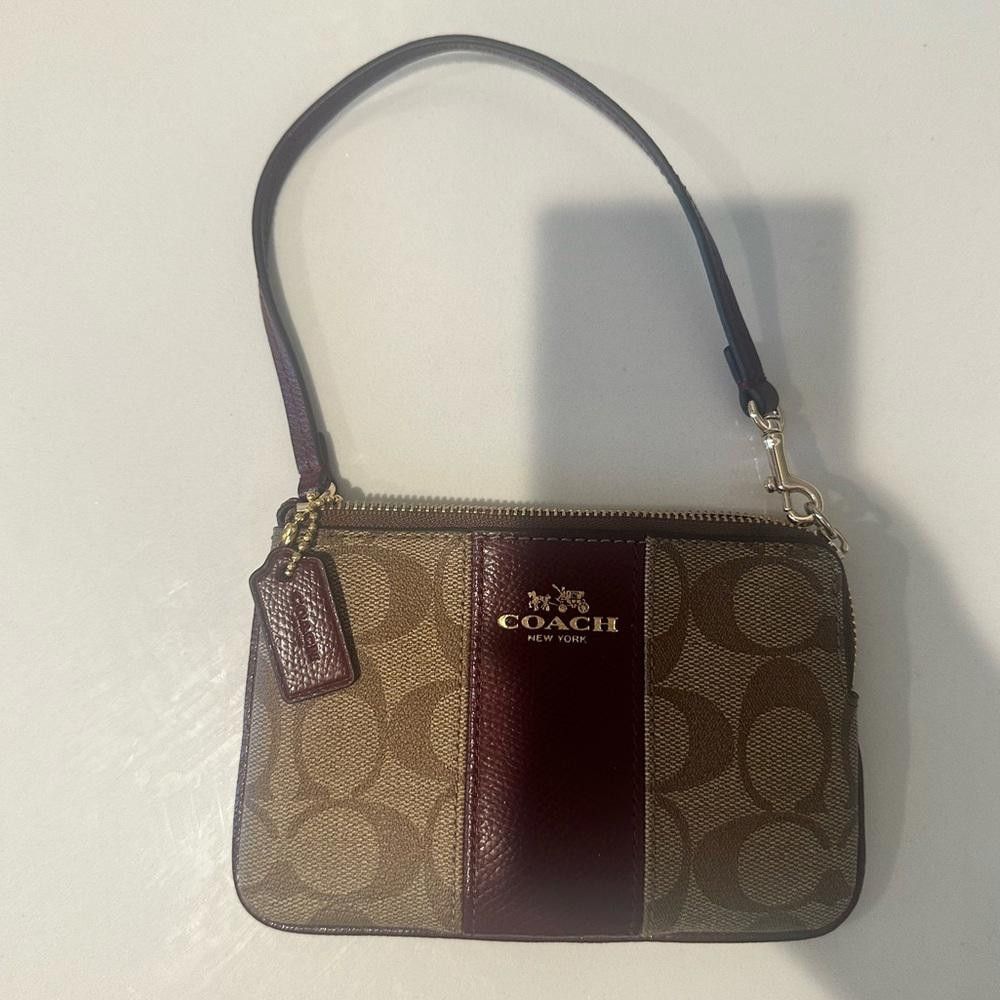 Coach COACH Corner Zip Wristlet Signature Khaki PVC Sherry Leather Size ONE SIZE - 4 Thumbnail