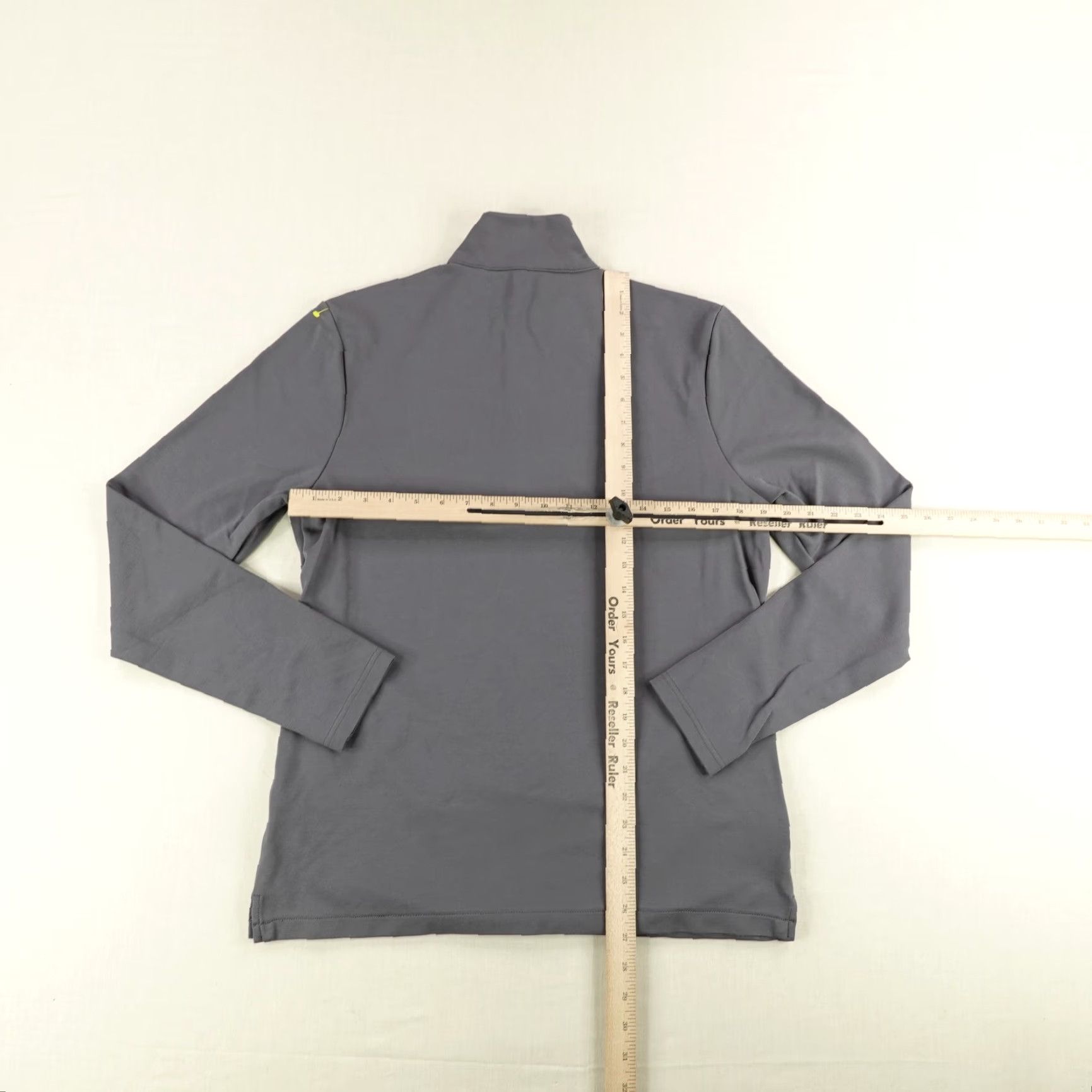 Cuts CUTS Pullover Shirt Mens Medium Gray 1/4 Zip Performance Athletic Stretch Lightweight Mock Neck Crewneck Sportswear Mens Size US M / EU 48-50 / 2 - 7 Thumbnail