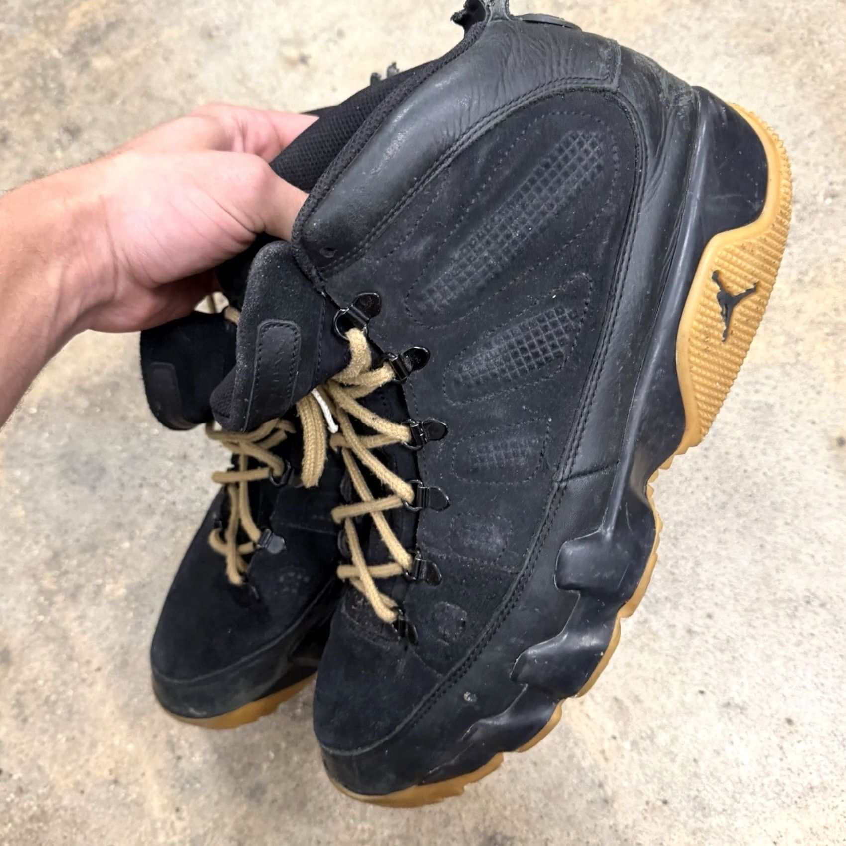 Jordan Brand Jordan 9 Retro Boot NRG Black Light Gum Mens Size 13 Size US 13 / EU 46 - 7 Thumbnail