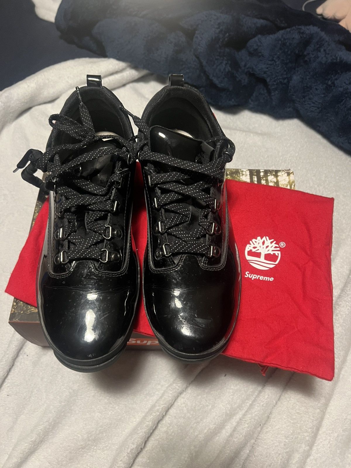 Supreme × Timberland Supreme Timberland Euro Hiker Low Size US 12 / EU 45 - 3 Thumbnail
