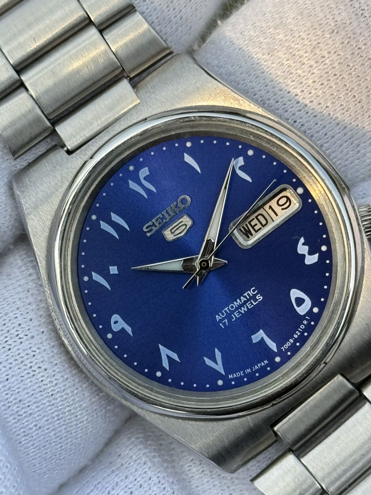 Seiko Seiko 5 Automatic 7009 Japan movement Blue Dial mens Watch Size 36 - 1 Thumbnail