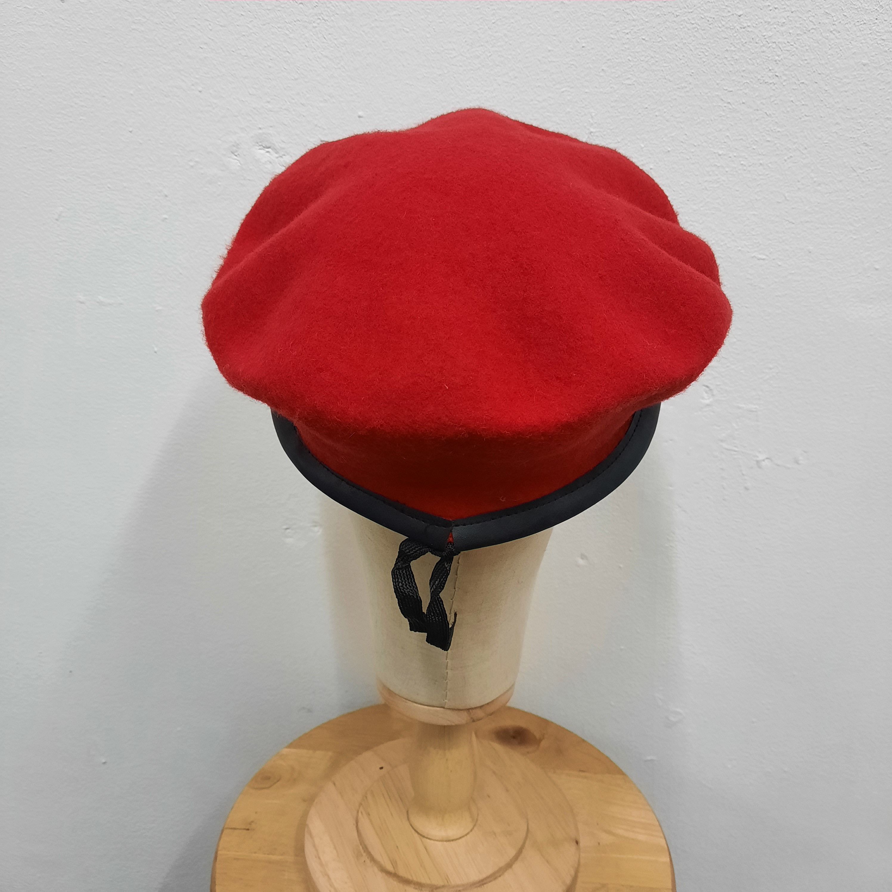 Vintage ♣️ Vintage military army style red wool beret hat Size ONE SIZE - 3 Thumbnail