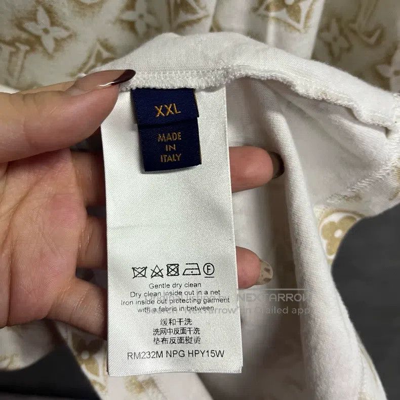 Louis Vuitton Louis Vuitton Beige monogram Logo full print crew neck sho Size US XXL / EU 58 / 5 - 4 Thumbnail