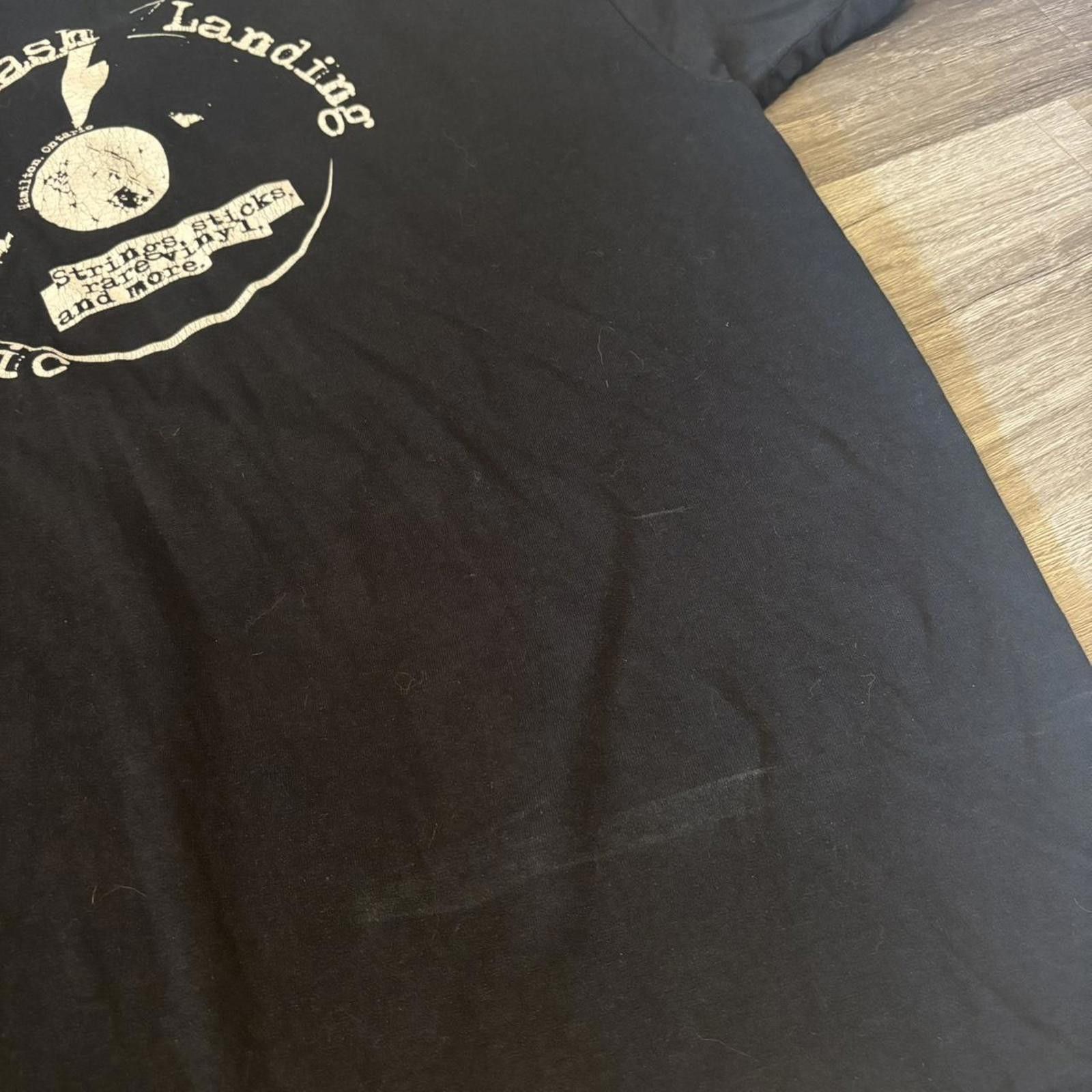 Other Vintage crash landing music t shirt 00s hamilton ontario Size US XL / EU 56 / 4 - 4 Thumbnail