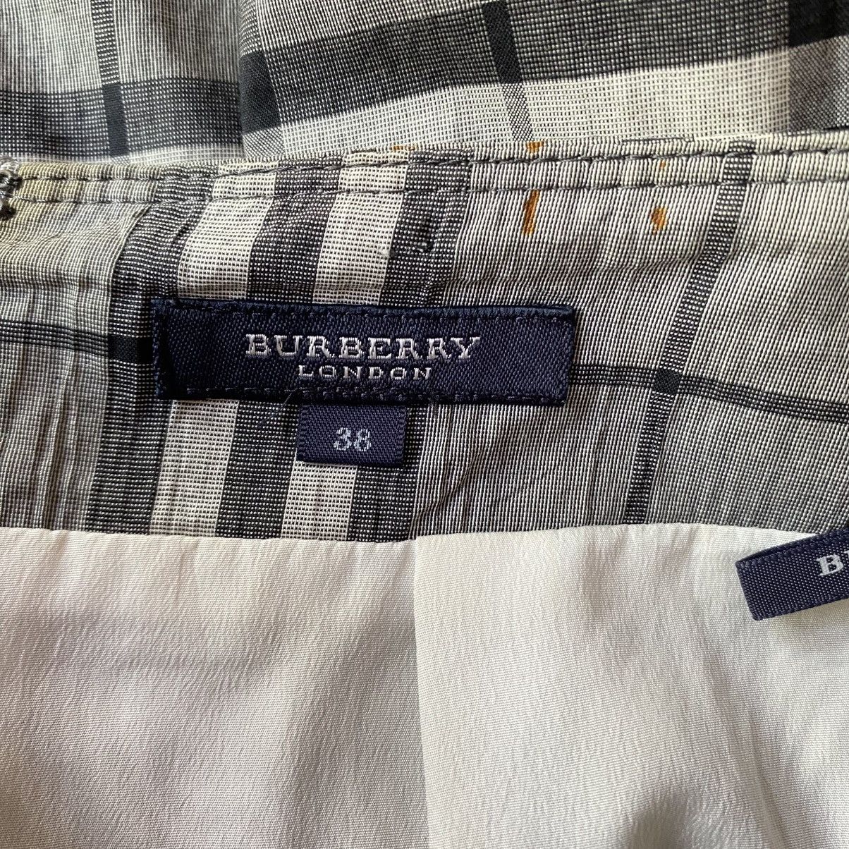 Burberry Burberry Gray Checkered Flared Skirt with Lining Size 26" / US 2 / IT 38 - 9 Thumbnail