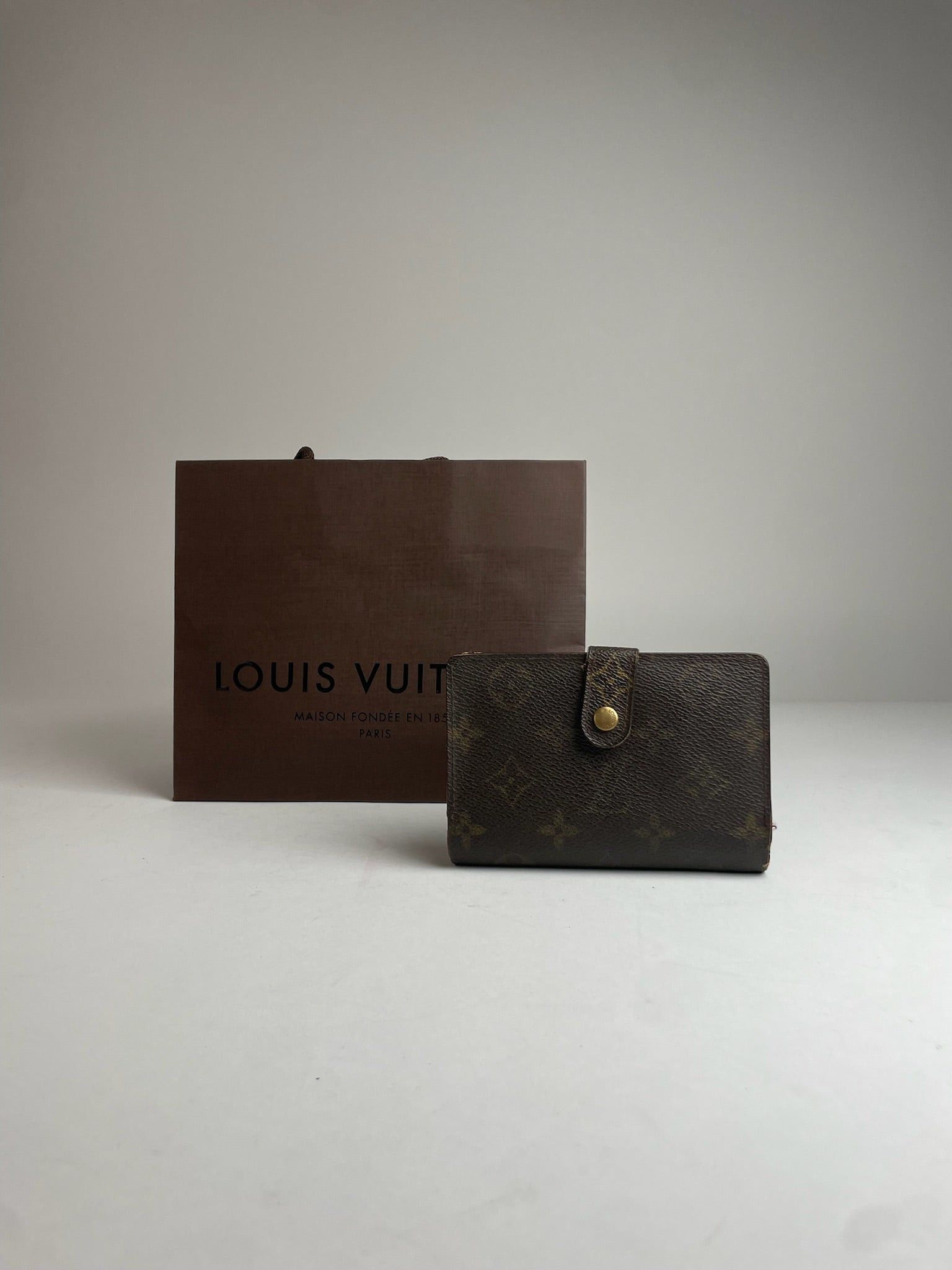Louis Vuitton Vintage Leather Monogram Wallet Brown Size ONE SIZE - 1 Thumbnail