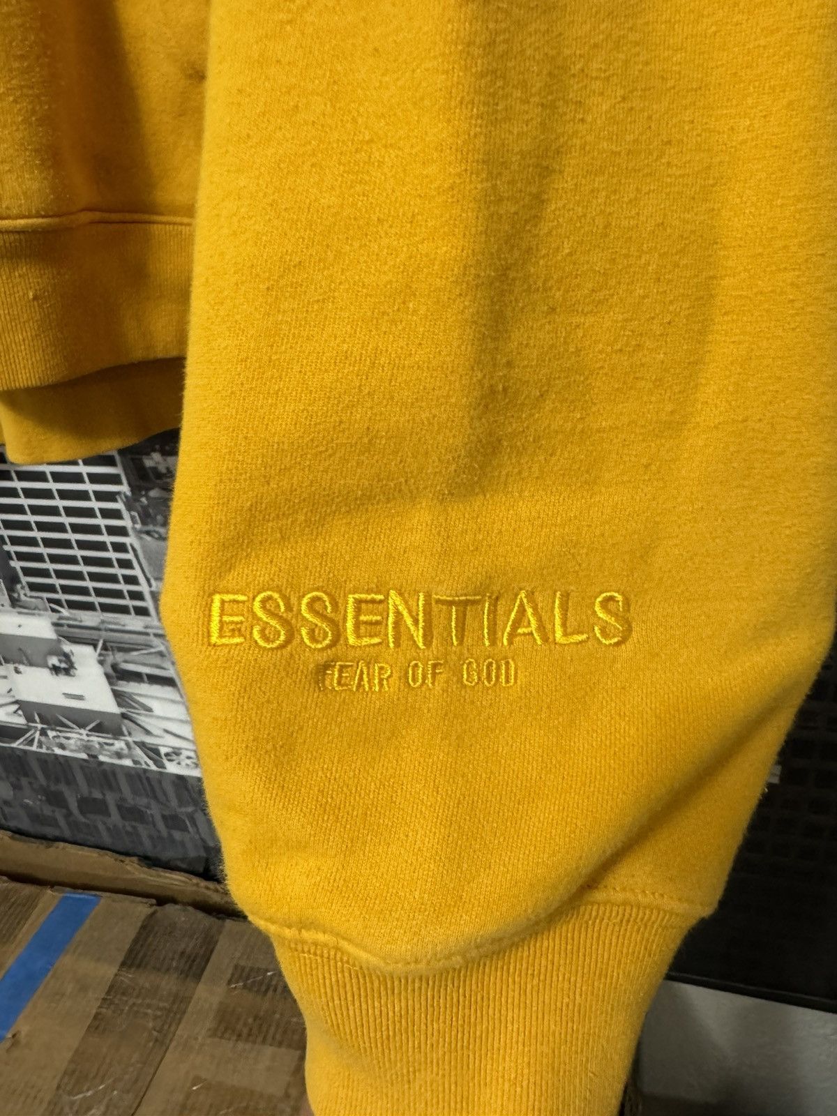 Fear of God 🔥Fear of God Essentials LONG BEACH Hoodie Yellow SZ Medium Size US M / EU 48-50 / 2 - 10 Thumbnail