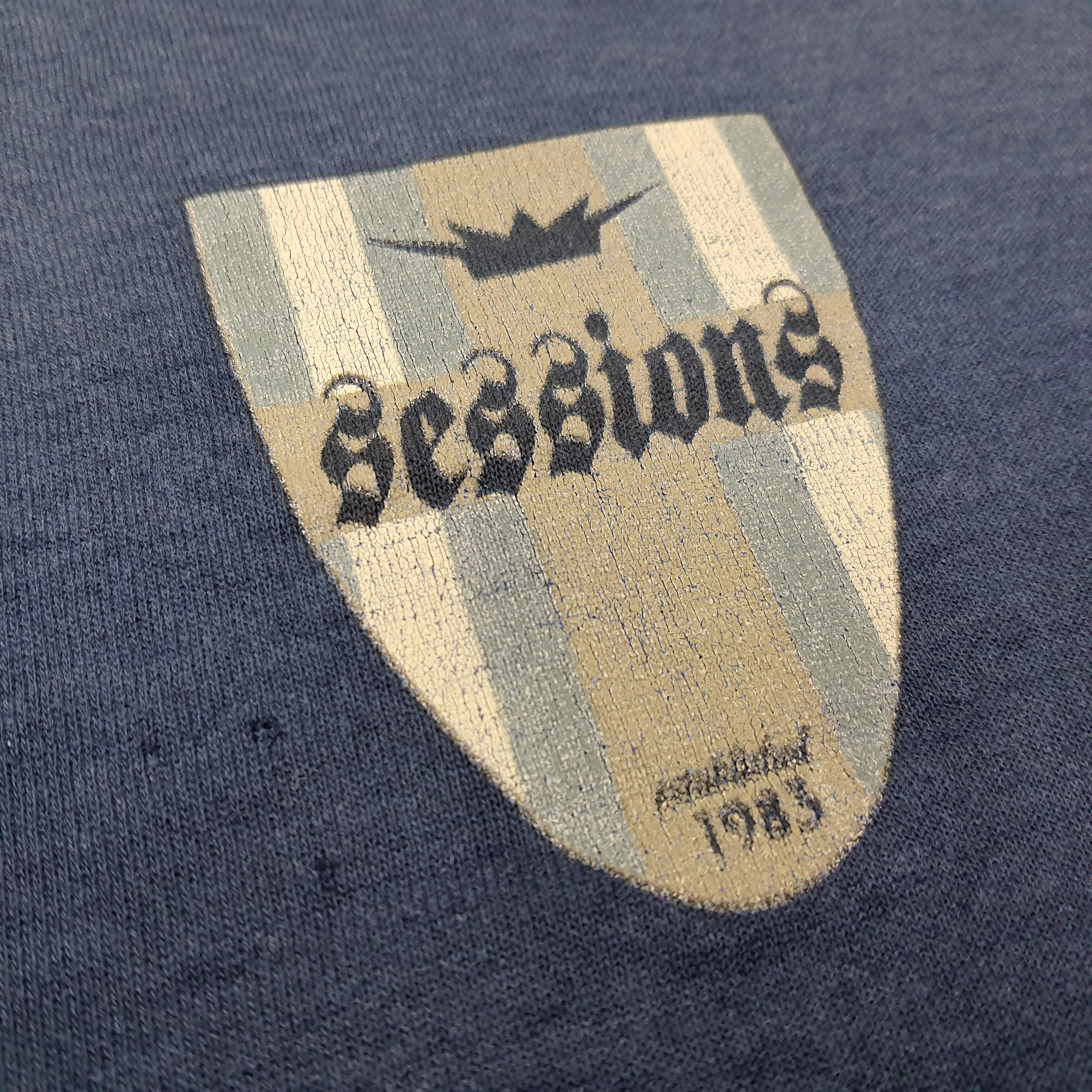 Vintage Vintage Sessions Crest Streetwear C264N25 Size US M / EU 48-50 / 2 - 2 Thumbnail