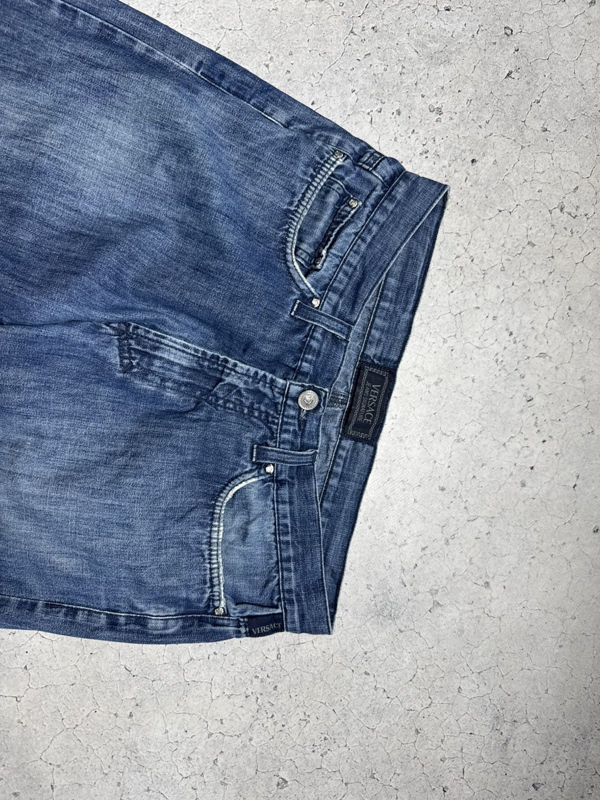 Versace Jeans Couture Versace Jeans Couture Luxury Vintage Denim Jeans Size 33 Size US 33 - 3 Thumbnail