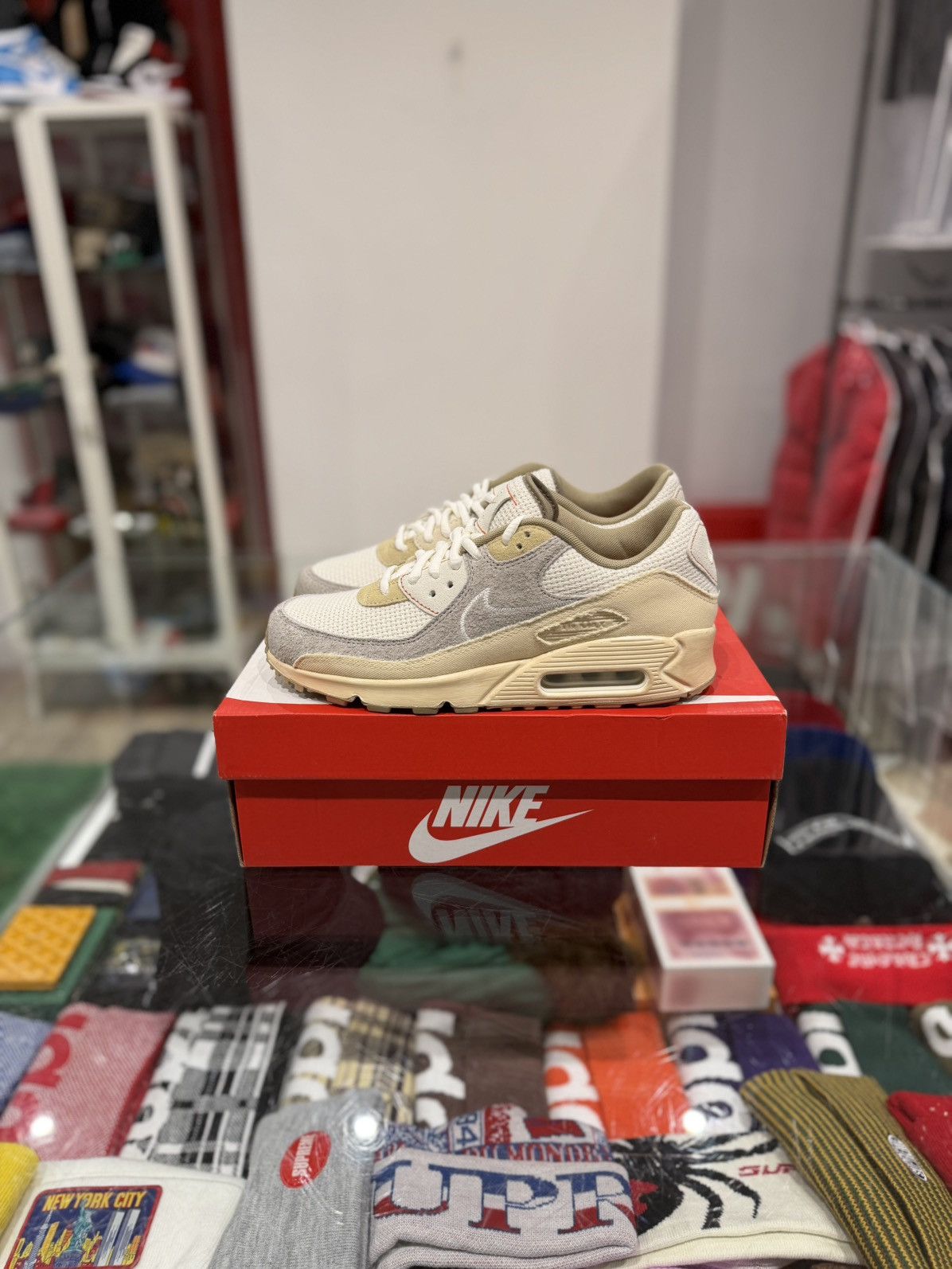 Nike Nike Air Max 90 Premium Pale Ivory Size: 8.5 Size US 8.5 / EU 41-42 - 2 Thumbnail