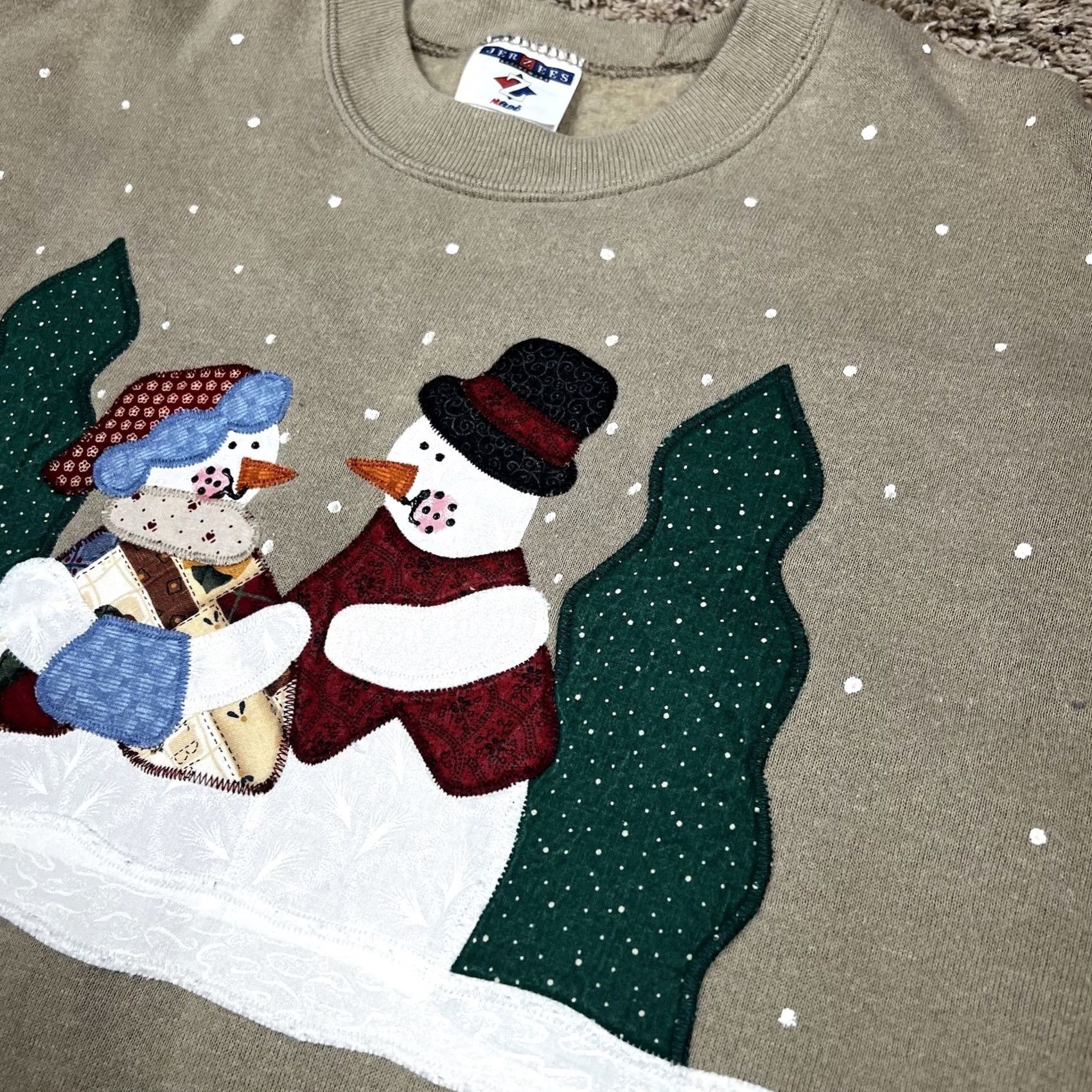 Jerzees VINTAGE Jerzees Christmas Snowman Patched Crewneck Sweatshirt XL Beige Unisex Adults 90s Pullover Crewneck Size US XL / EU 56 / 4 - 6 Thumbnail