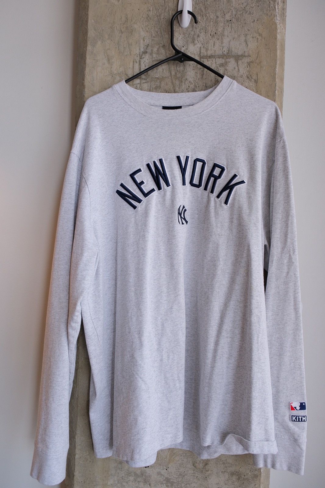 Kith Kith X Yankees long sleeve Size US L / EU 52-54 / 3 - 1 Thumbnail