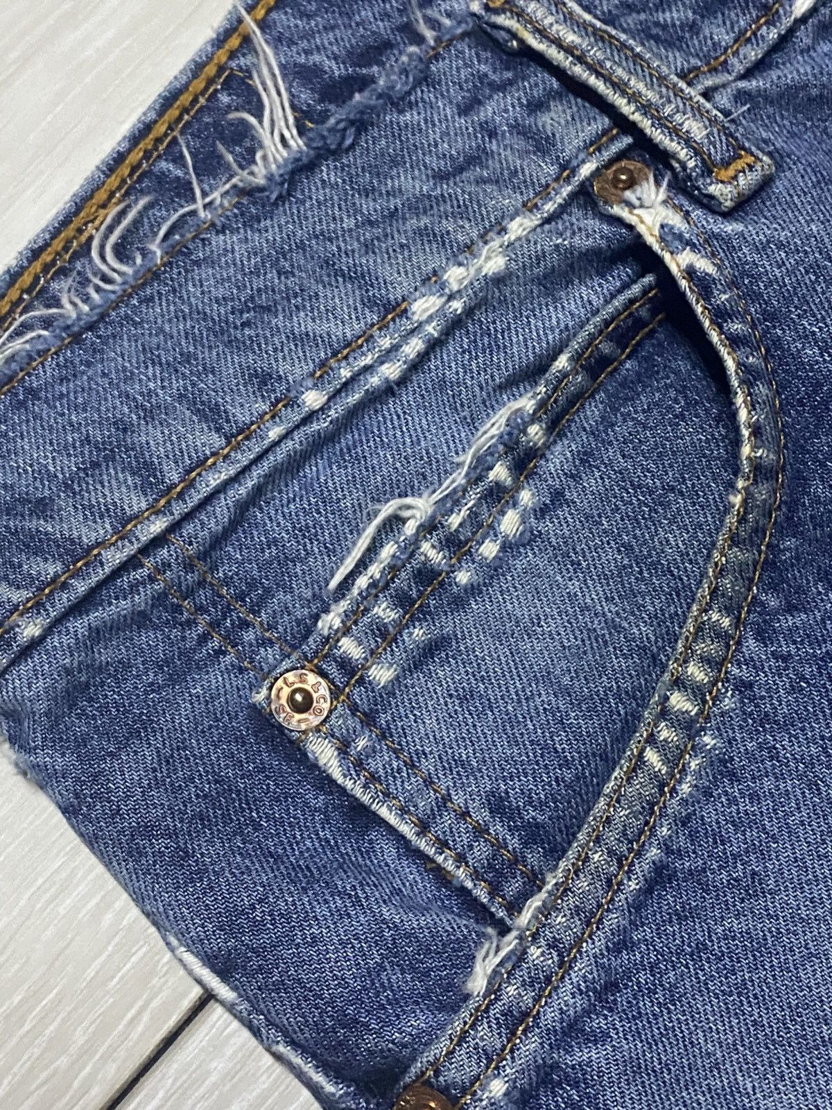 Levi's Vintage Levis 607 Orange Tab Distressed Loose Jeans Size US 34 / EU 50 - 9 Thumbnail