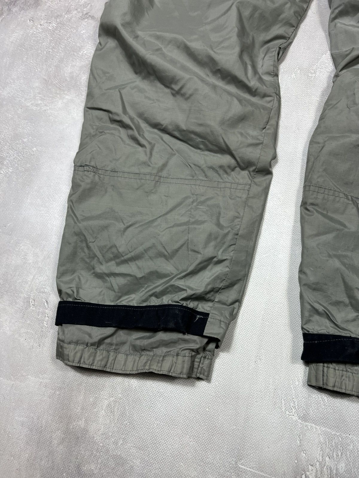 Ecko Unltd. Vintage Ecko Undl Made in Korea Distressed Nylon Pants Size US 34 / EU 50 - 23 Thumbnail