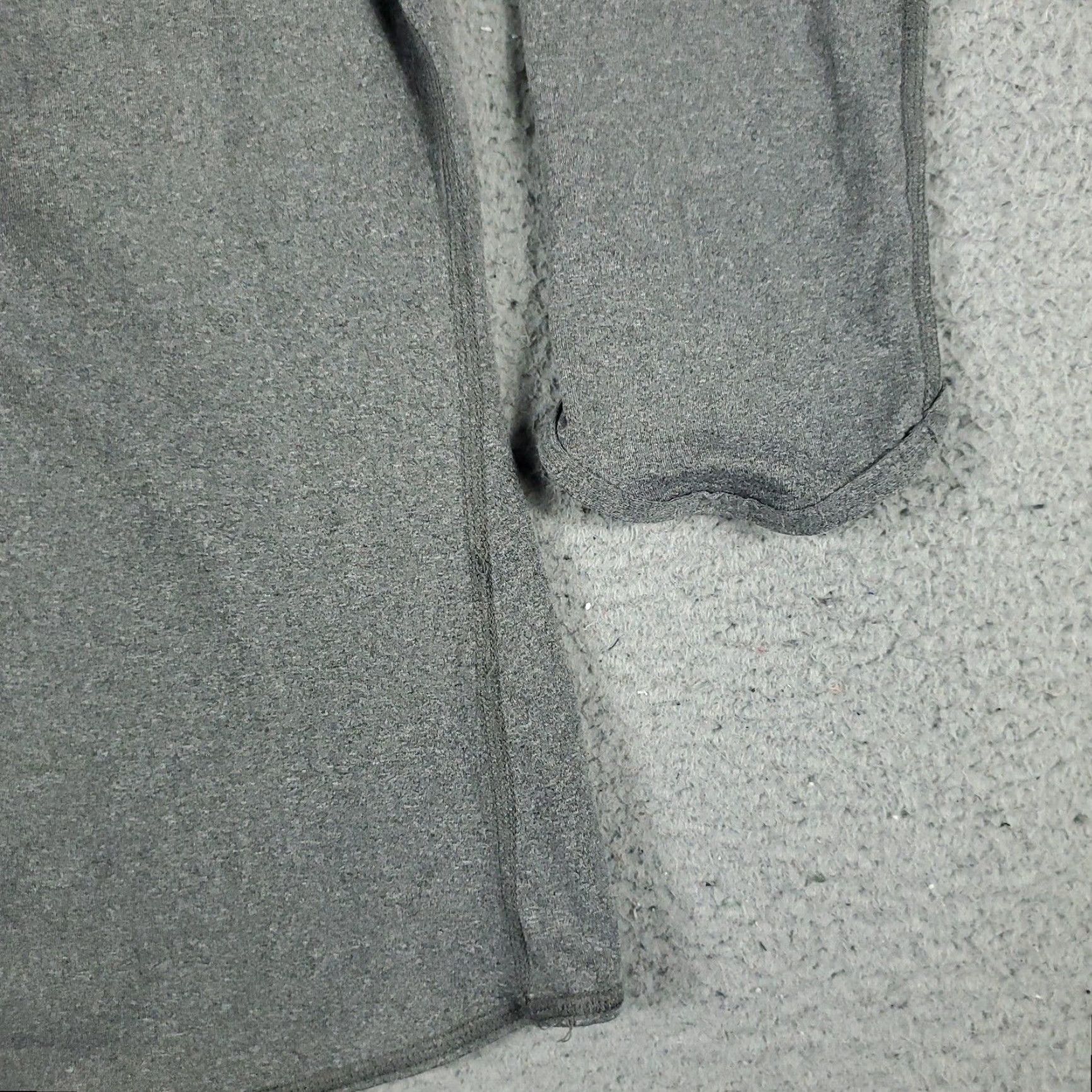 Nike Nike Sweater Women Small Gray Dri Fit 1/2 Zip Pullover Sweatshirt (Regular) Size S / US 4 / IT 40 - 4 Thumbnail
