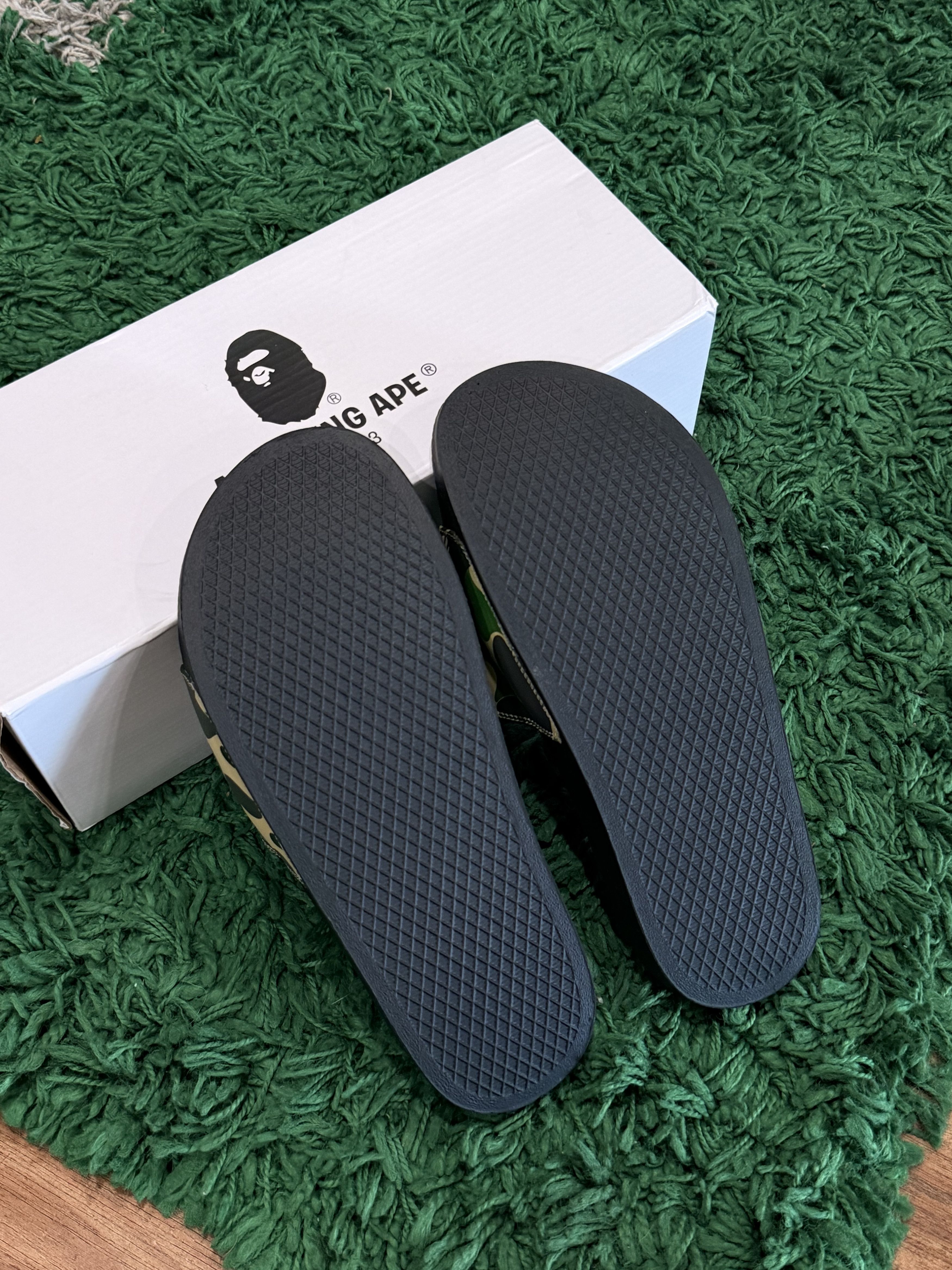 BAPE - Green Camo Logo Slides - 8M - Brand New