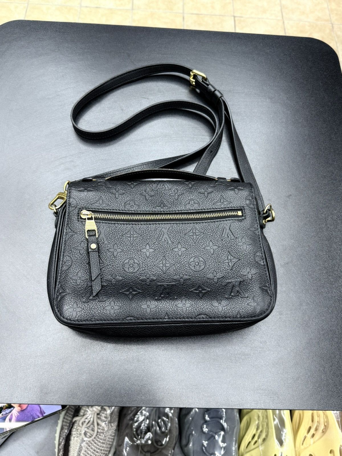 Louis Vuitton Authentic Louis Vuitton Pochette Métis Shoulder Bag Black Size ONE SIZE - 7 Thumbnail