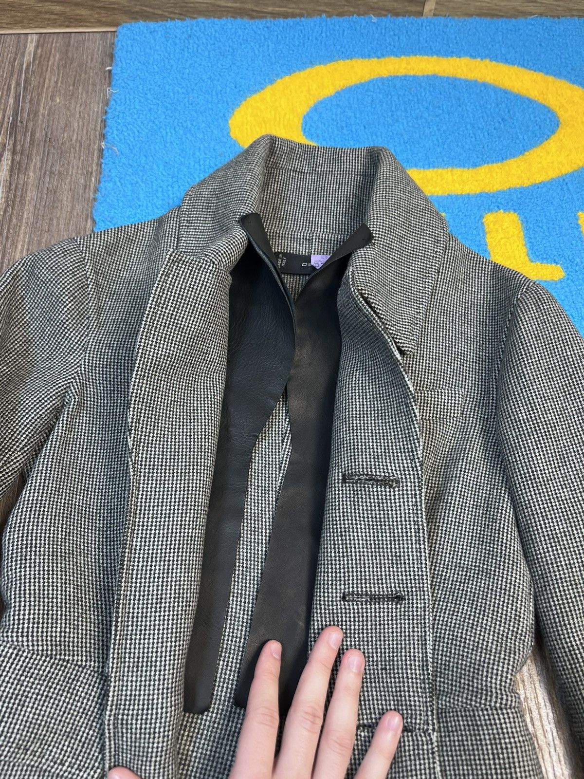 Dsquared2 × Vintage Dsquared2 Wool Checked Gray Coat Jacket with Leather details Size S / US 4 / IT 40 - 13 Thumbnail