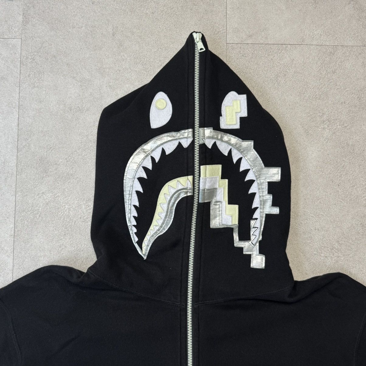 Bape 💫Glow in the dark💫 BAPE DIGITAL SHARK FULL ZIP HOODIE APE Size US XXL / EU 58 / 5 - 2 Thumbnail
