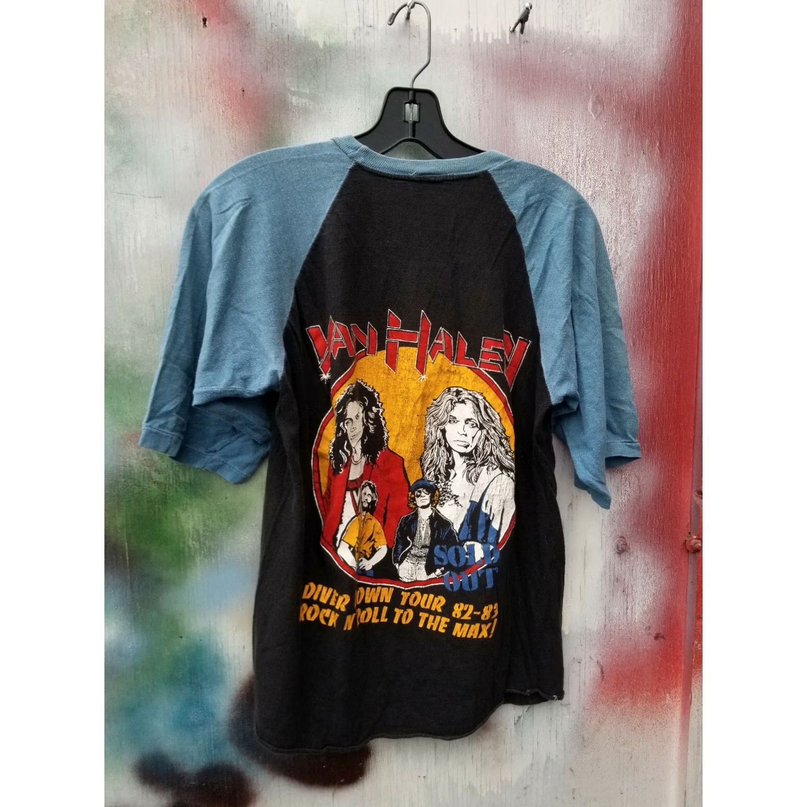Vintage VINTAGE RARE VAN HALEN 1982 DIVER DOWN ORIGINAL TOUR T-SHIRT Shirt Unisex Medium 1980s Women/Men Size US M / EU 48-50 / 2 - 4 Thumbnail