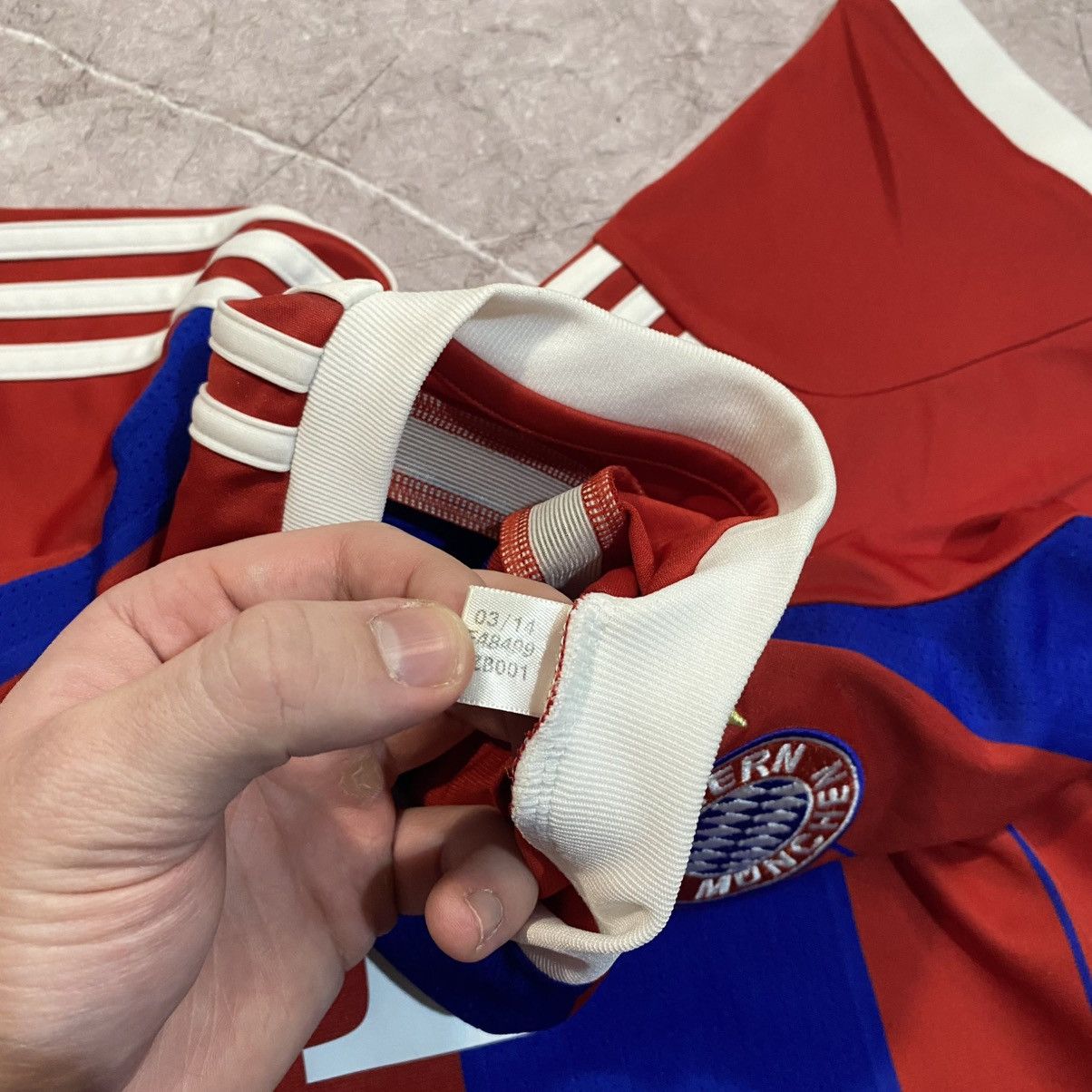 Adidas VINTAGE ADIDAS BAYERN MUNICH TEE BUNDES LIGA SOCCER JERSEY Size US S / EU 44-46 / 1 - 7 Thumbnail