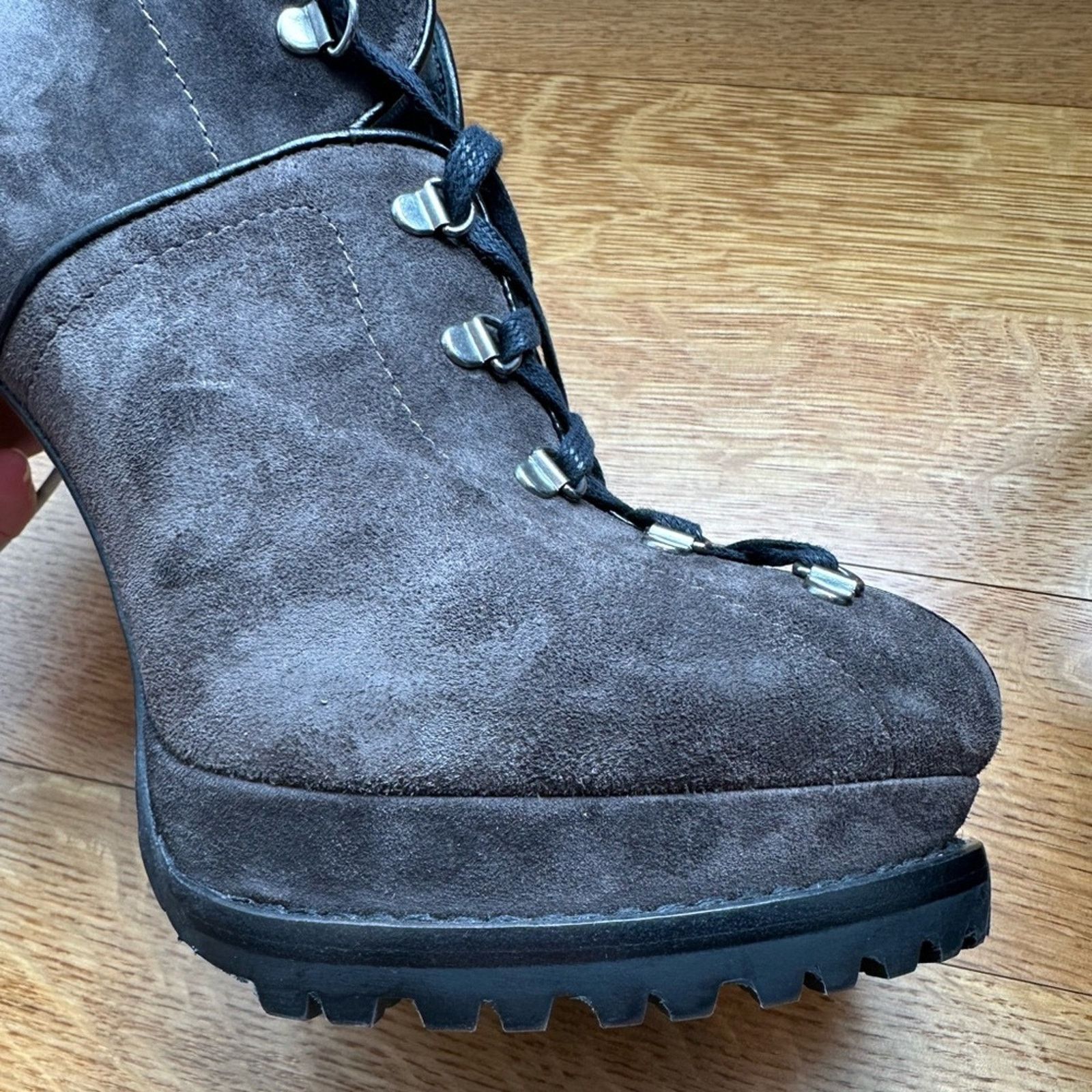 Alaia Seen on Beyonce Grey Suede Hiker Ankle Boots EU 38 Platform Size US 8 / IT 38 - 16 Thumbnail