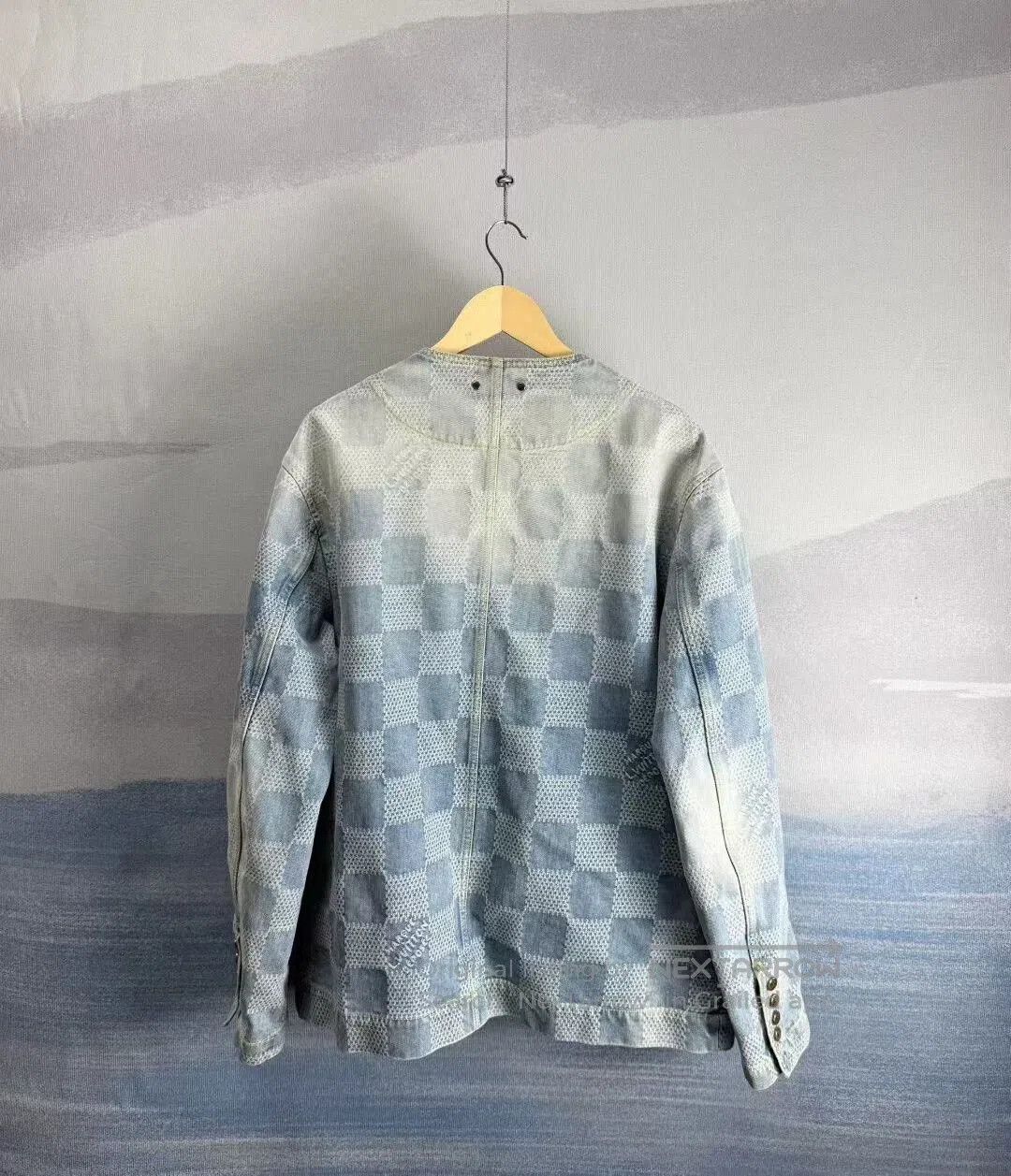 Louis Vuitton louis vuitton pearl patterned denim jacket. Size US L / EU 52-54 / 3 - 3 Thumbnail