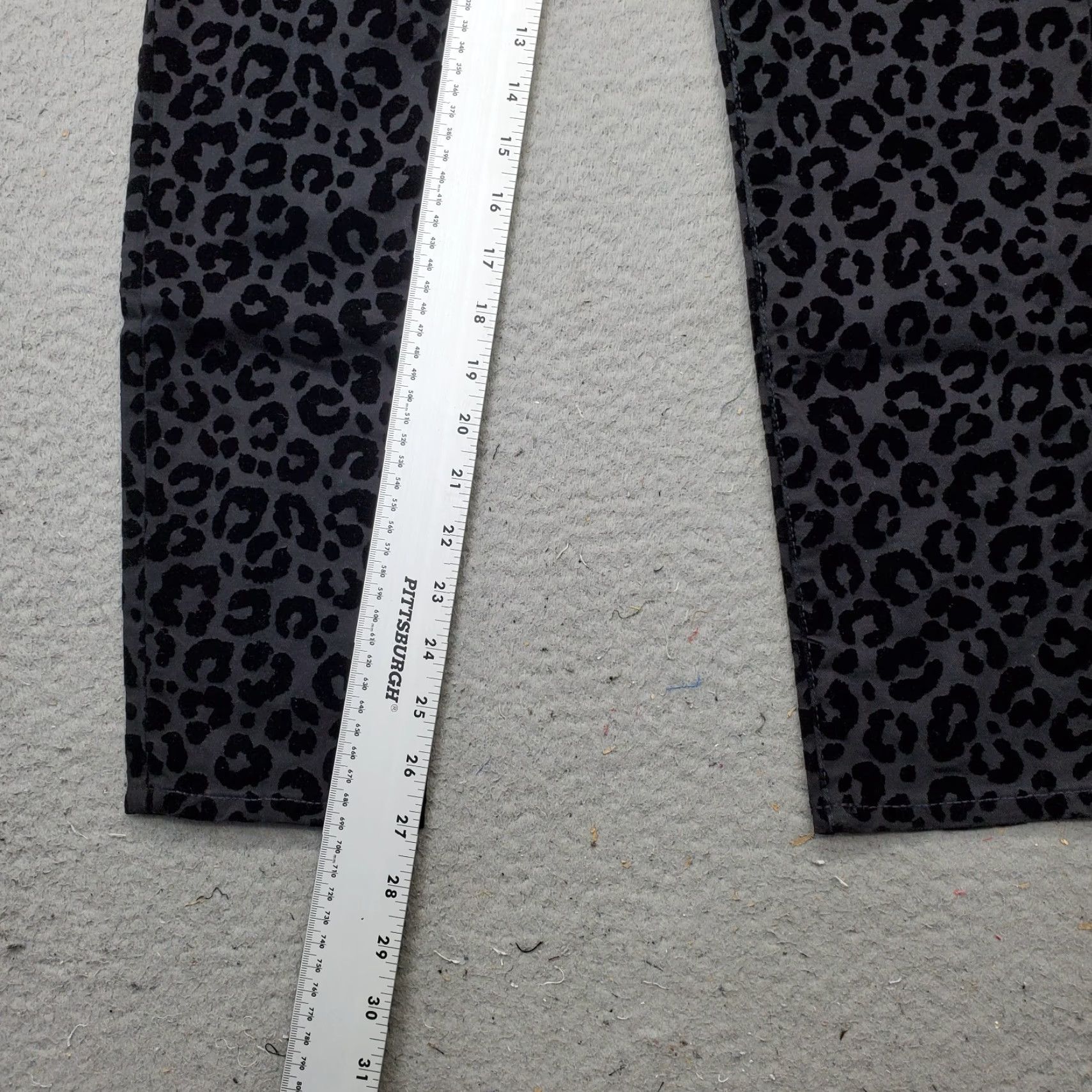 Madewell Madewell Skinny Pants Womens Size 27 Multicolor Leopard Print Cotton 9" Mid-Rise Pants Womens Size 27 Multicolor Leopard Print Cotton 9" Mid-Rise Size 27" / US 4 / IT 40 - 4 Thumbnail