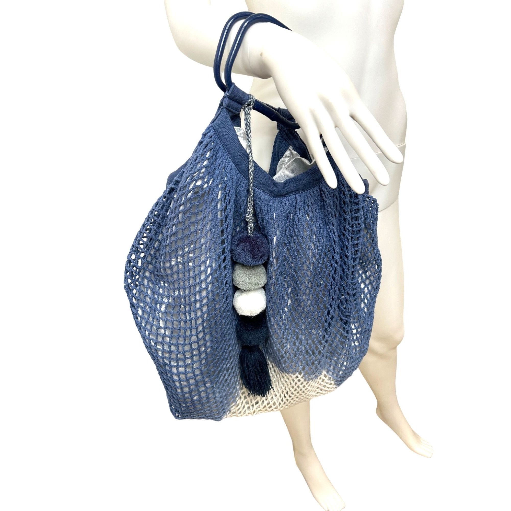 Other America & Beyond Handheld Tote Bag Fishnet Blue White Ombré Size ONE SIZE - 3 Thumbnail