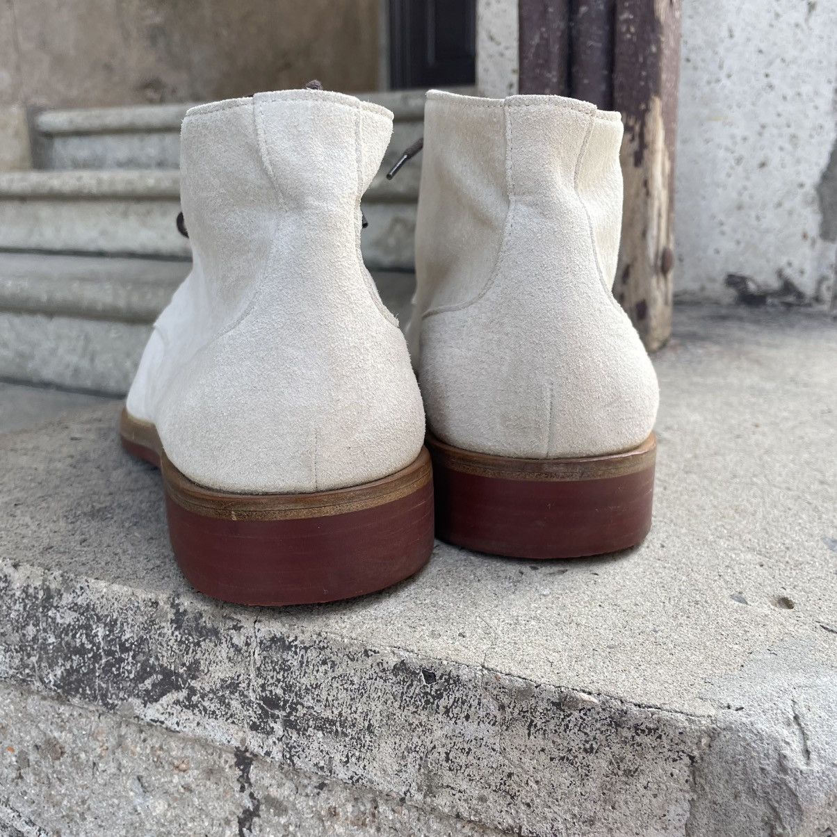 Balenciaga Balenciaga Cream White Suede Desert Boots Size US 11 / EU 44 - 11 Thumbnail
