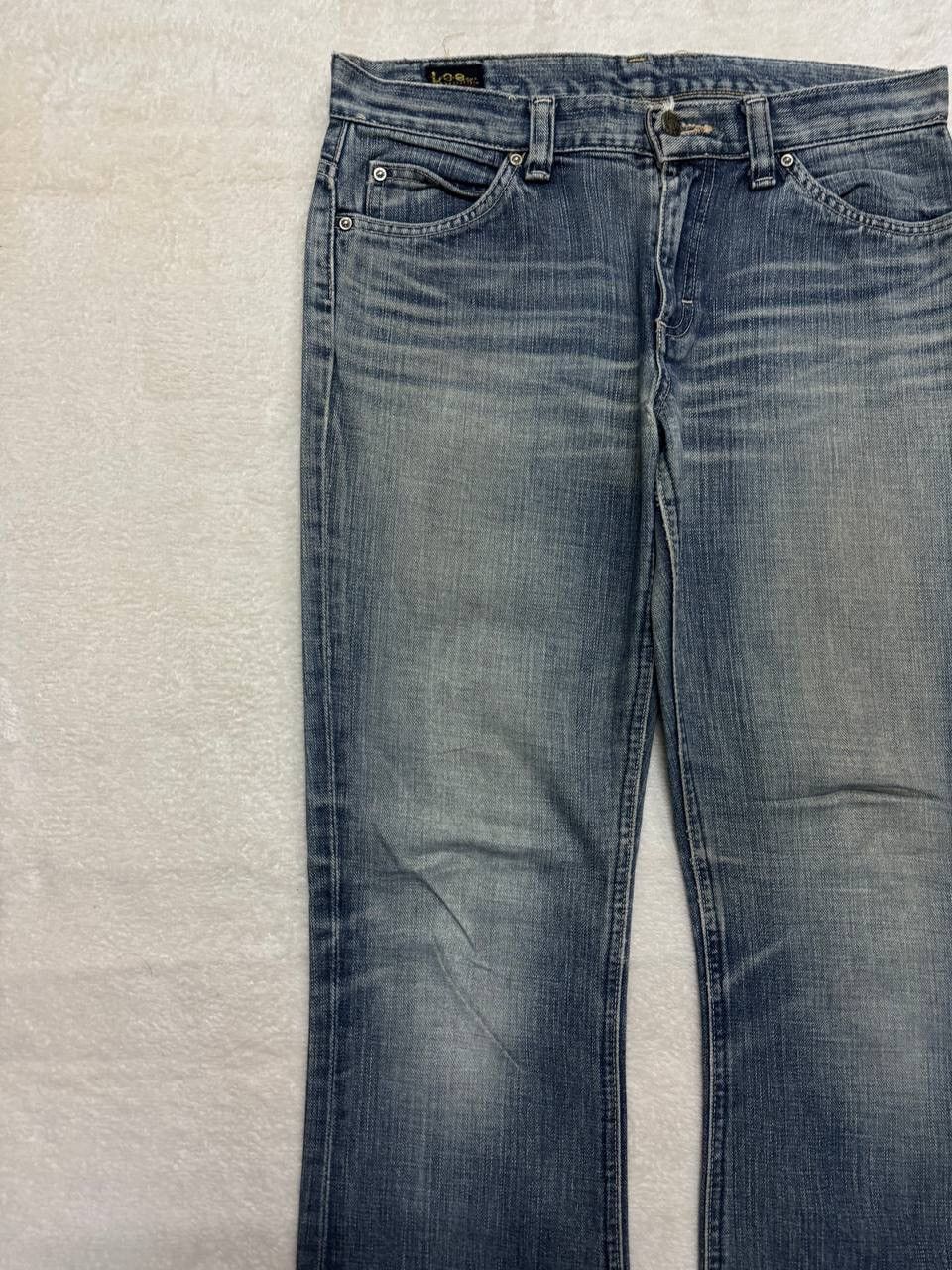 Lee FLARE Vintage 90s Lee Faded Distressed Thrashed Bootcut Jean Size US 30 / EU 46 - 4 Thumbnail