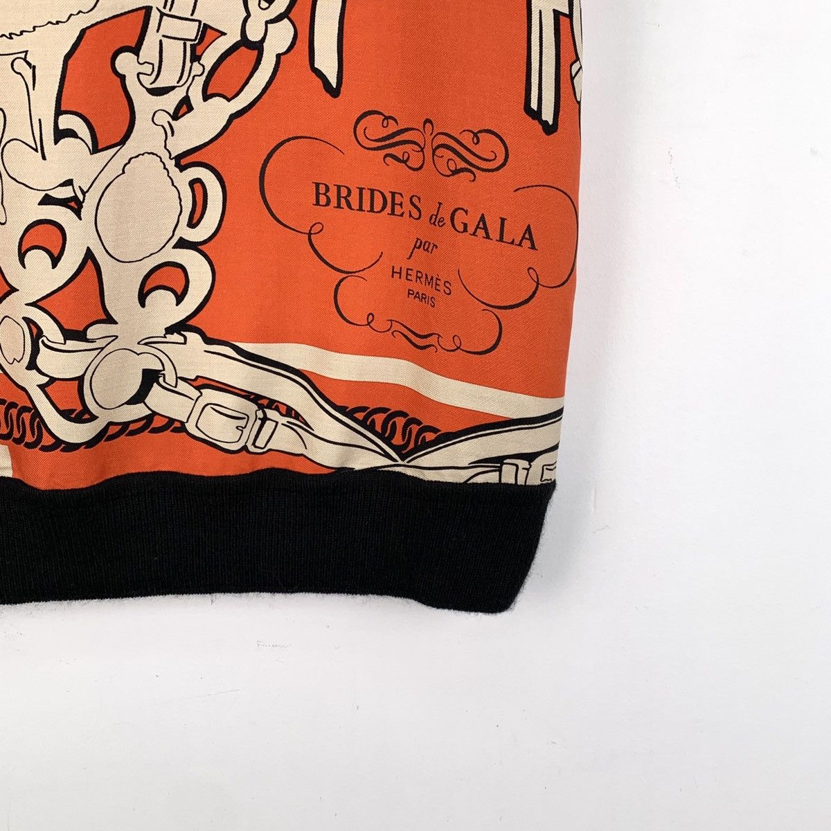 Hermes Hermes Colorblocked Geometric Printed Silk T-Shirt Size XS / US 0-2 / IT 36-38 - 4 Thumbnail