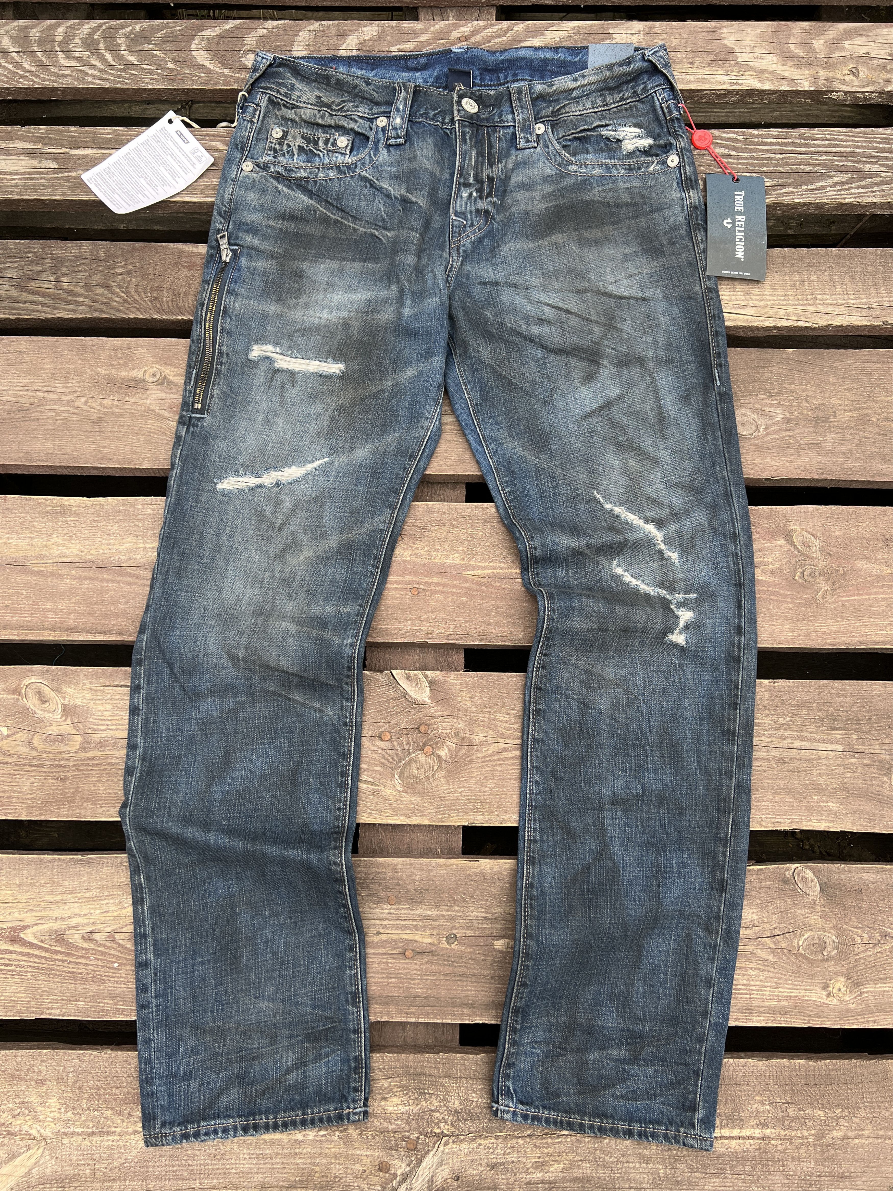 True Religion True Religion Rocco Relaxed Skinny Vintage Distressed jeans Size US 32 / EU 48 - 1 Thumbnail