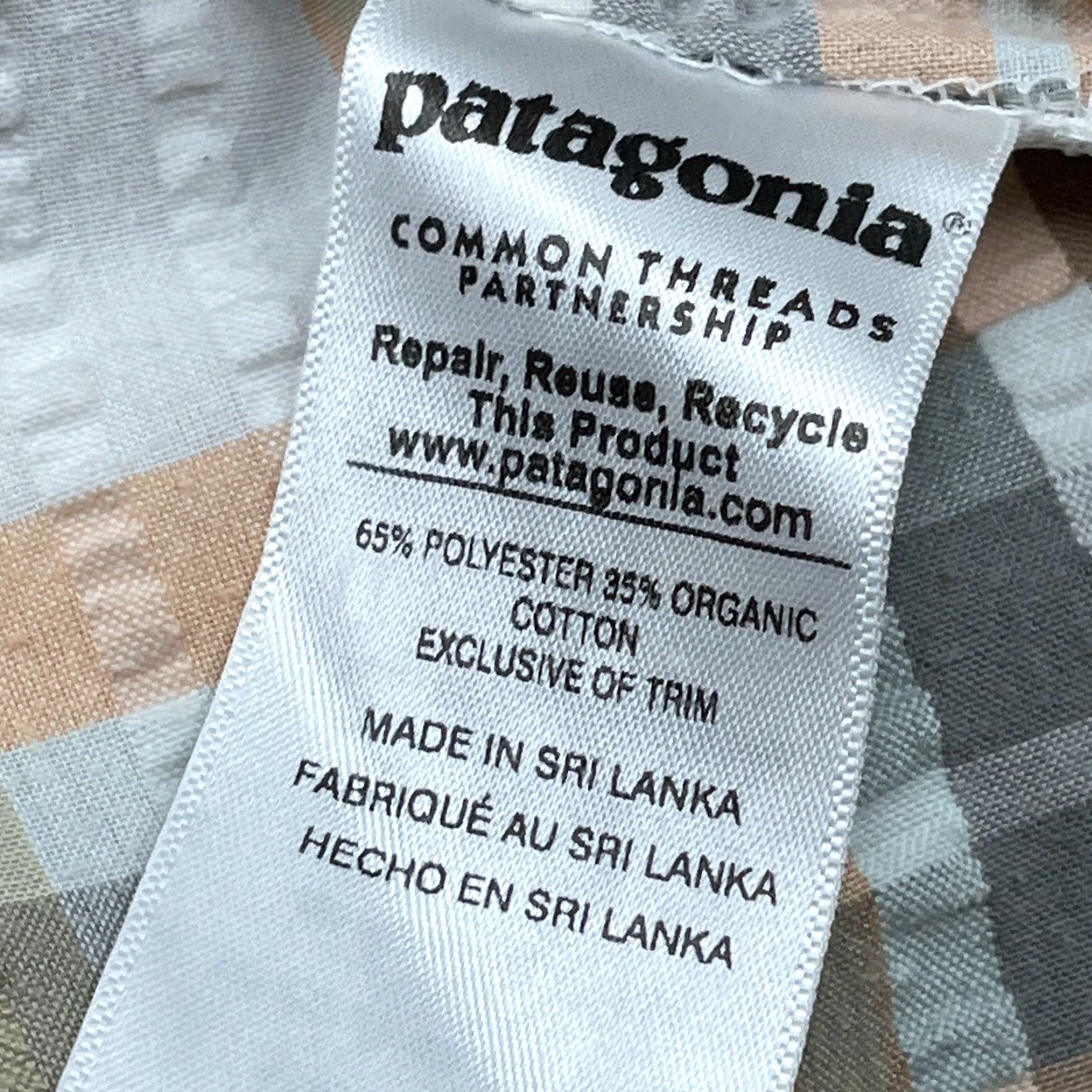 Patagonia Patagonia Shirt Men Large Orange Gray Button Up Seersucker Plaid Camp Hiking Size US L / EU 52-54 / 3 - 7 Thumbnail