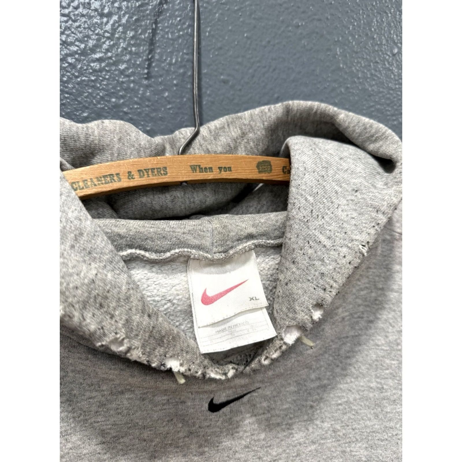 Nike VINTAGE Nike Center Check Swoosh Gray Hoodie Men XL 90s Mens Pullover Size US XL / EU 56 / 4 - 2 Thumbnail