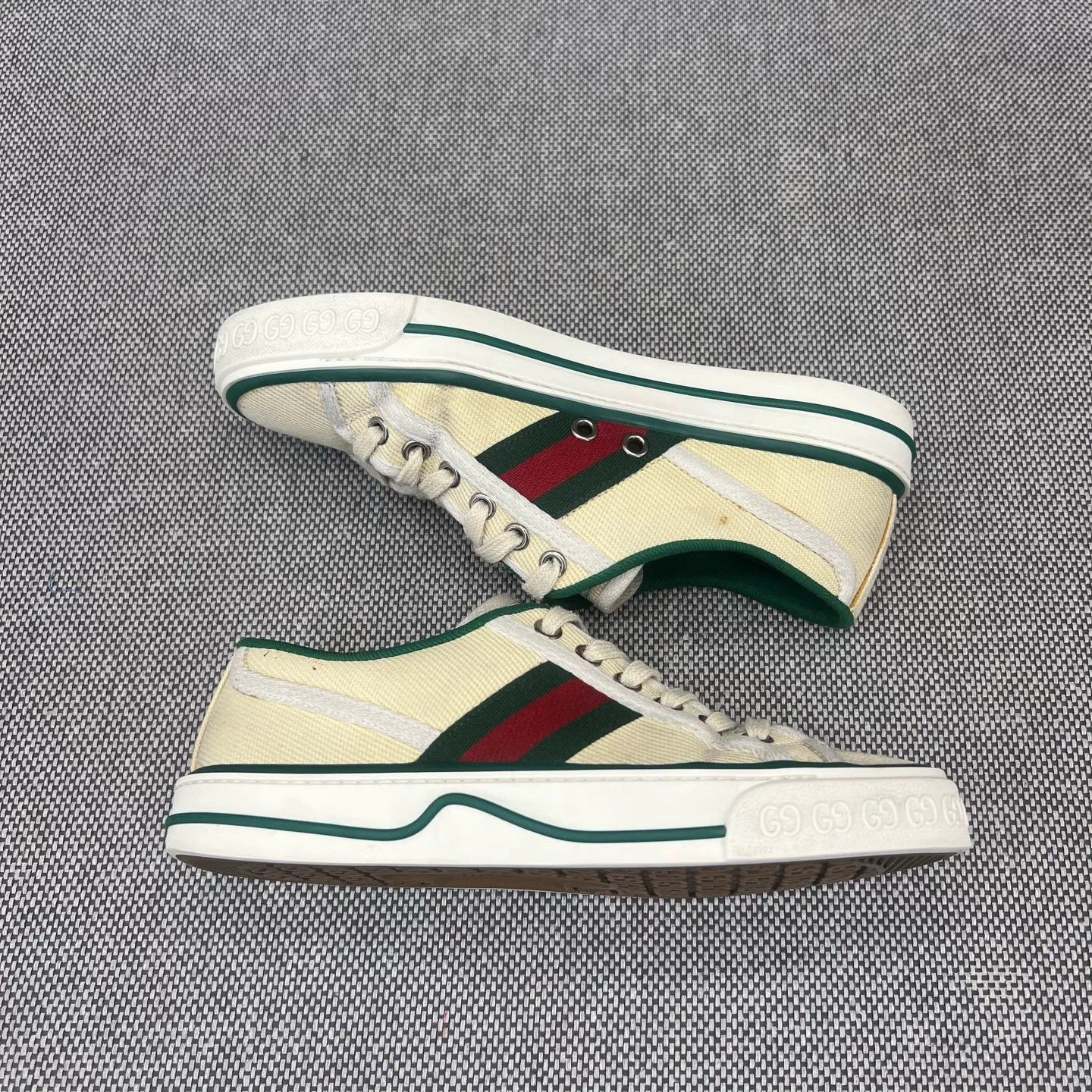 Gucci Gucci 1977 "Butter Yellow" Sneaker - Size 35 Size US 4 / IT 34 - 3 Thumbnail
