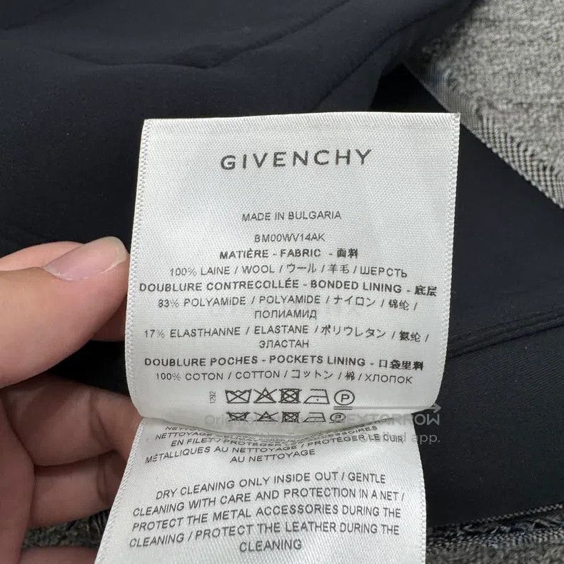 Givenchy Givenchy Size 48 Plaid cotton-padded vest Size US M / EU 48-50 / 2 - 5 Thumbnail