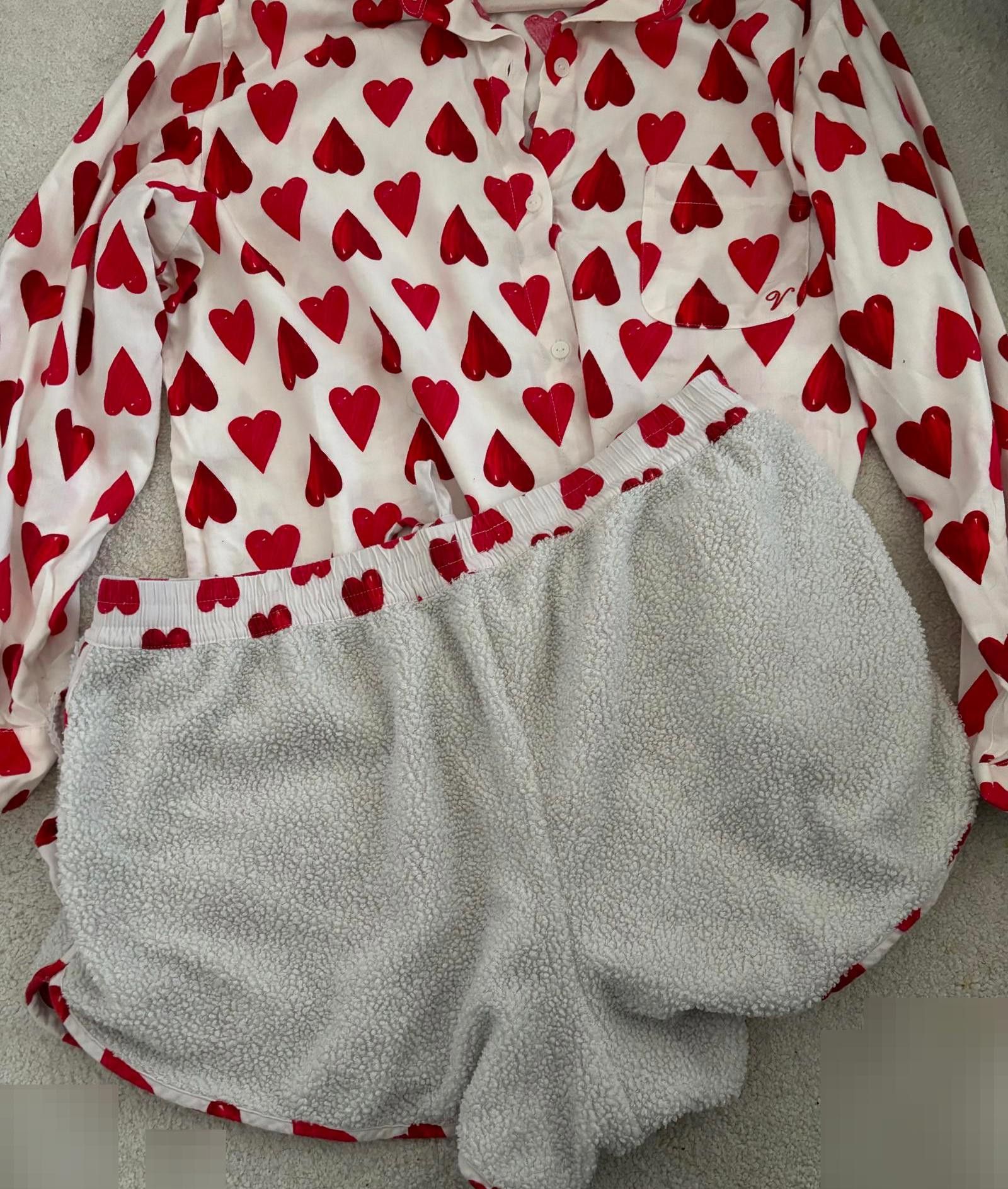 Designer Victoria's Secret Heart Print Button-Up Sherpa Lined PJ Set Size ONE SIZE - 8 Thumbnail