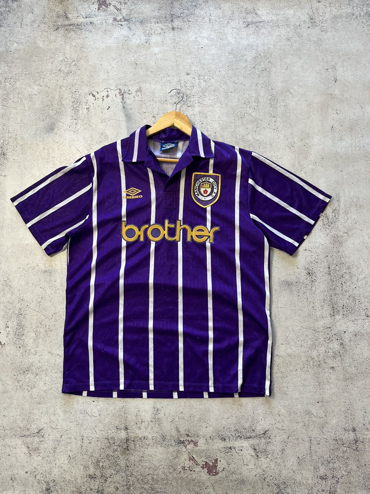 Umbro Umbro Manchester City Vintage Away 1992/1994 Soccer Jersey Size US XL / EU 56 / 4 - 1 Thumbnail
