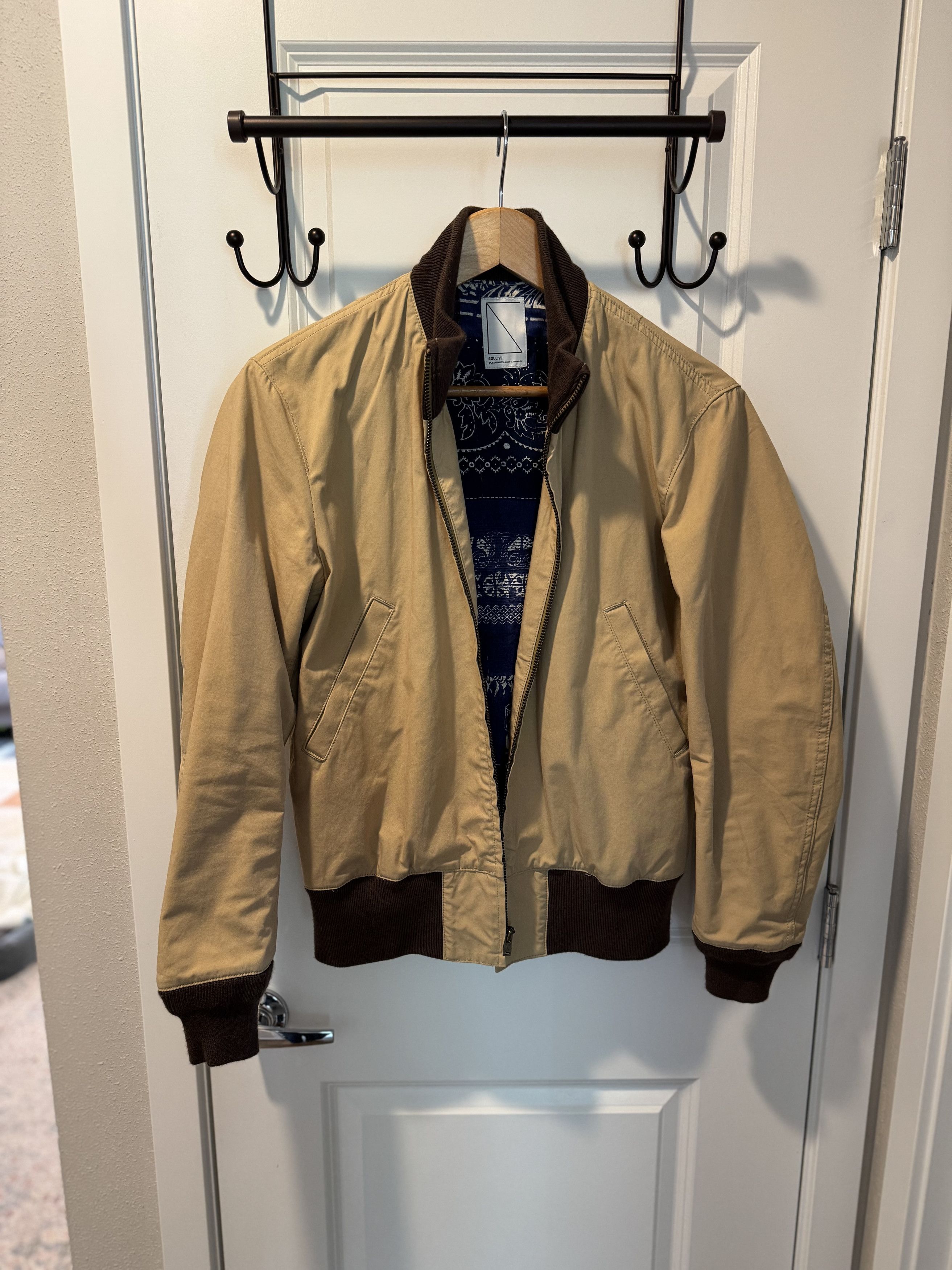 Soulive Beige Bomber with Blue Interior Size US S / EU 44-46 / 1 - 1 Thumbnail