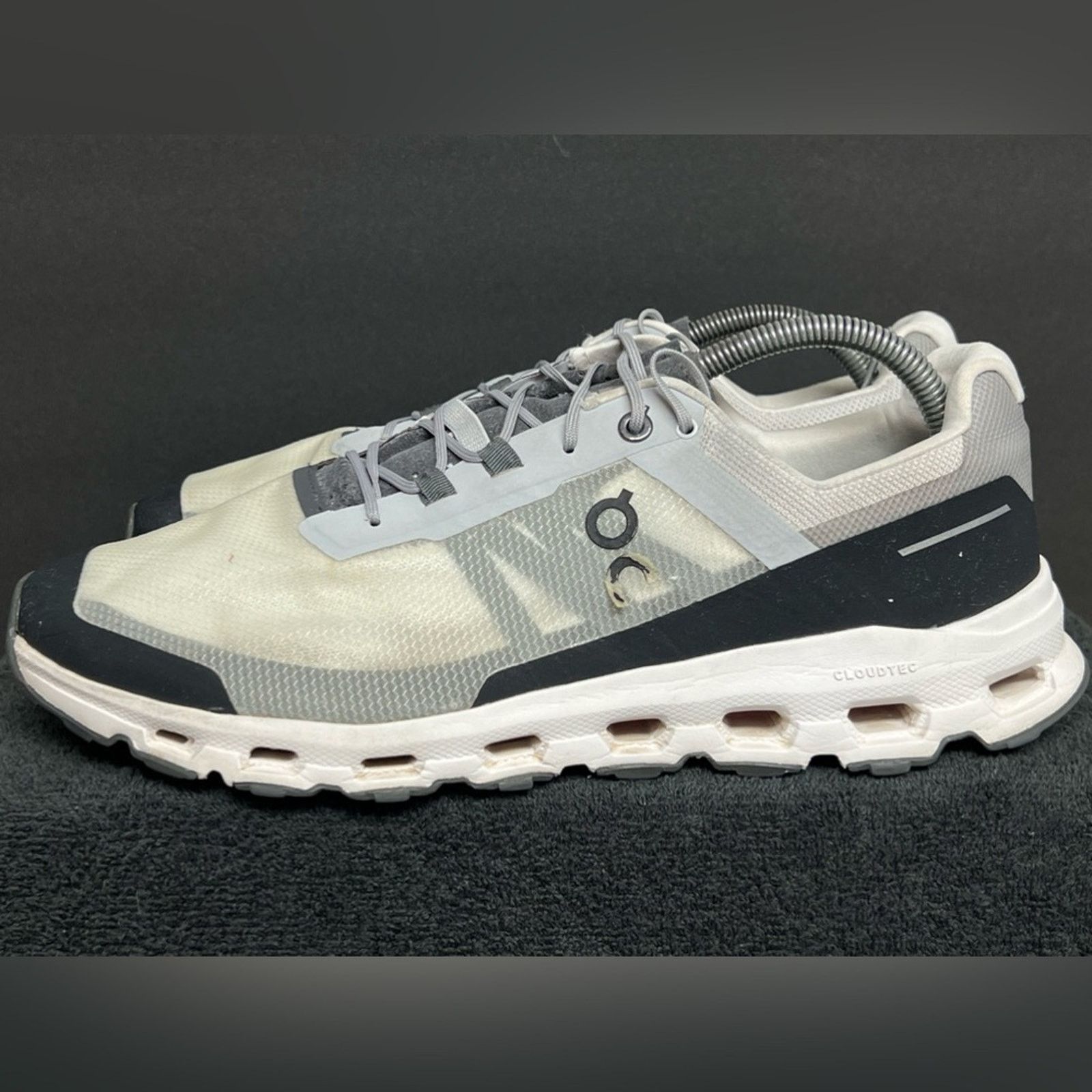 On SIZE 11 Men's ON CLOUD CLOUDVISTA Glacier Running Shoes Size US 11 / EU 44 - 1 Thumbnail