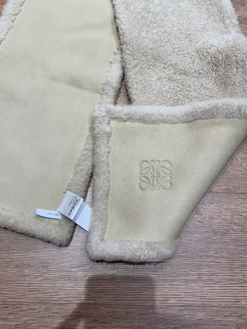 Loewe LOEWE Lamb fur scarf, classic beige, with lamb fur on one Size ONE SIZE - 2 Thumbnail